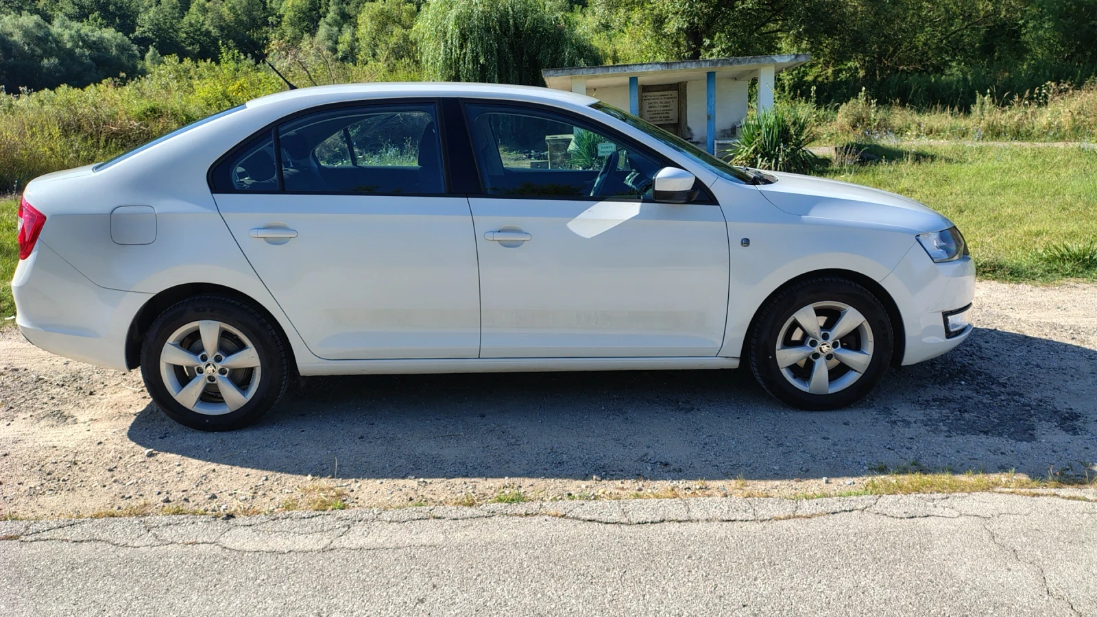 Skoda Rapid 1.2 tsi - изображение 6