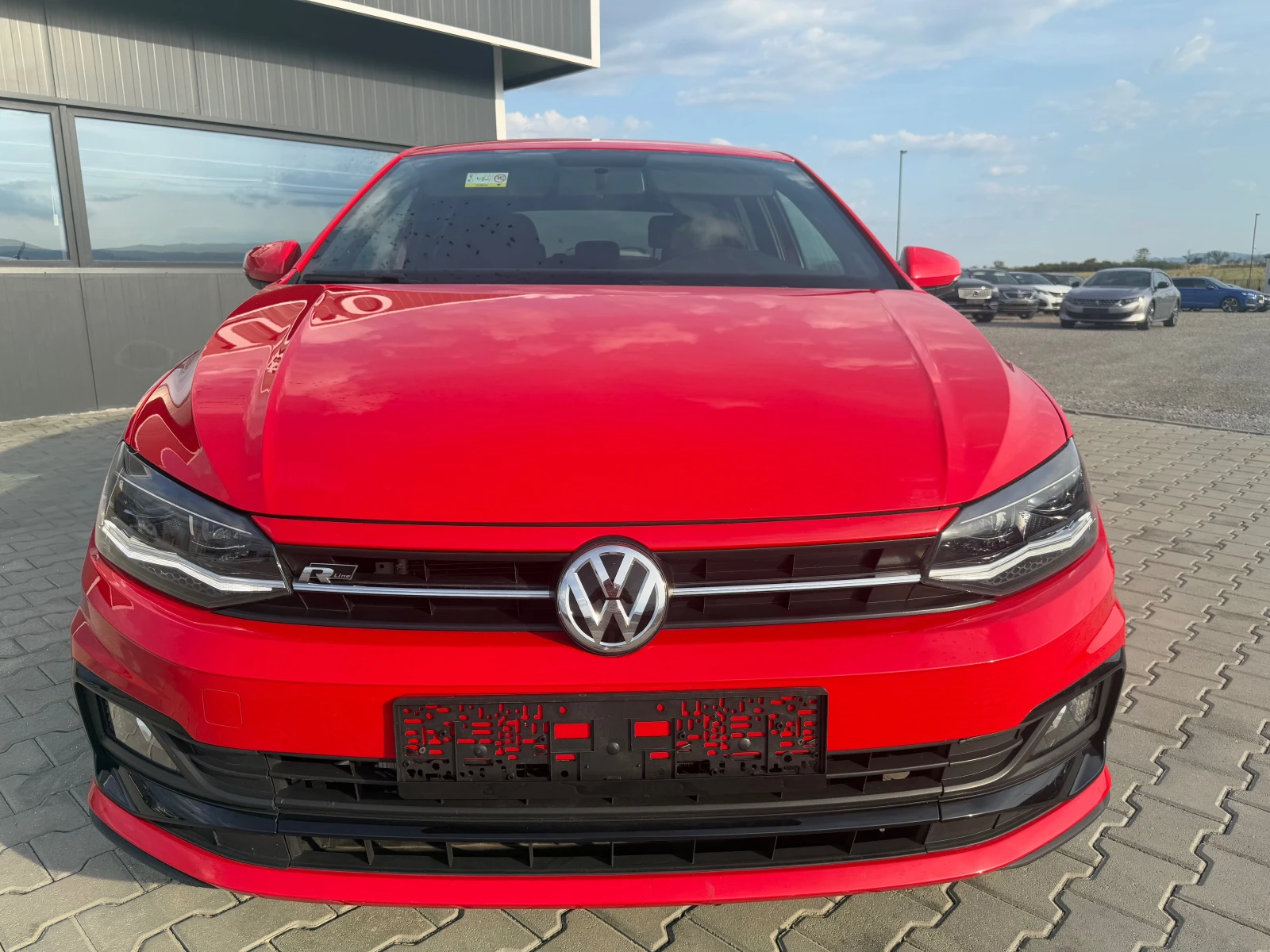 VW Polo 1.6 TDI R line 95 ks Собствен лизинг !!!  - изображение 2