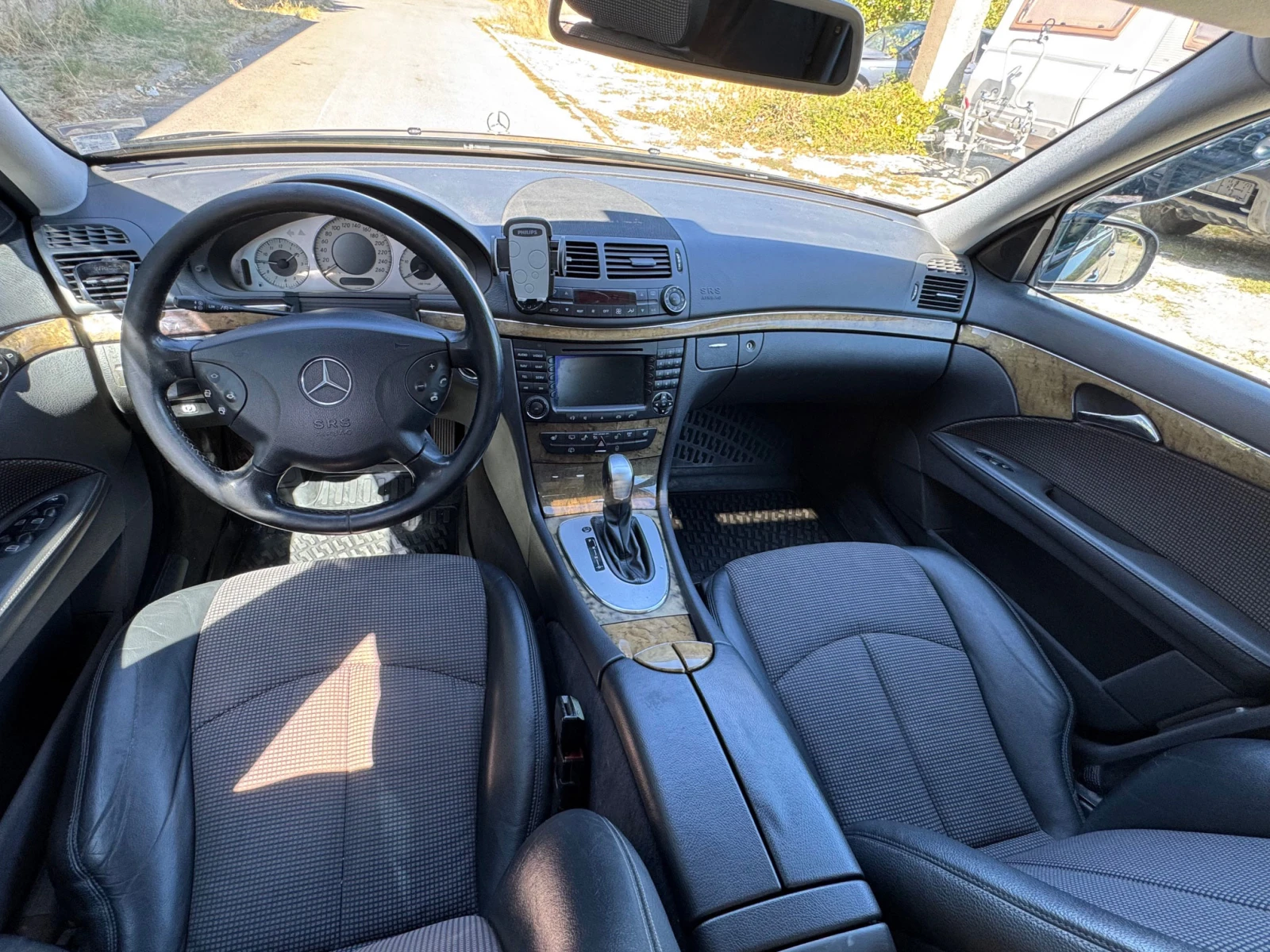 Mercedes-Benz E 220 2, 2 CDI - изображение 6