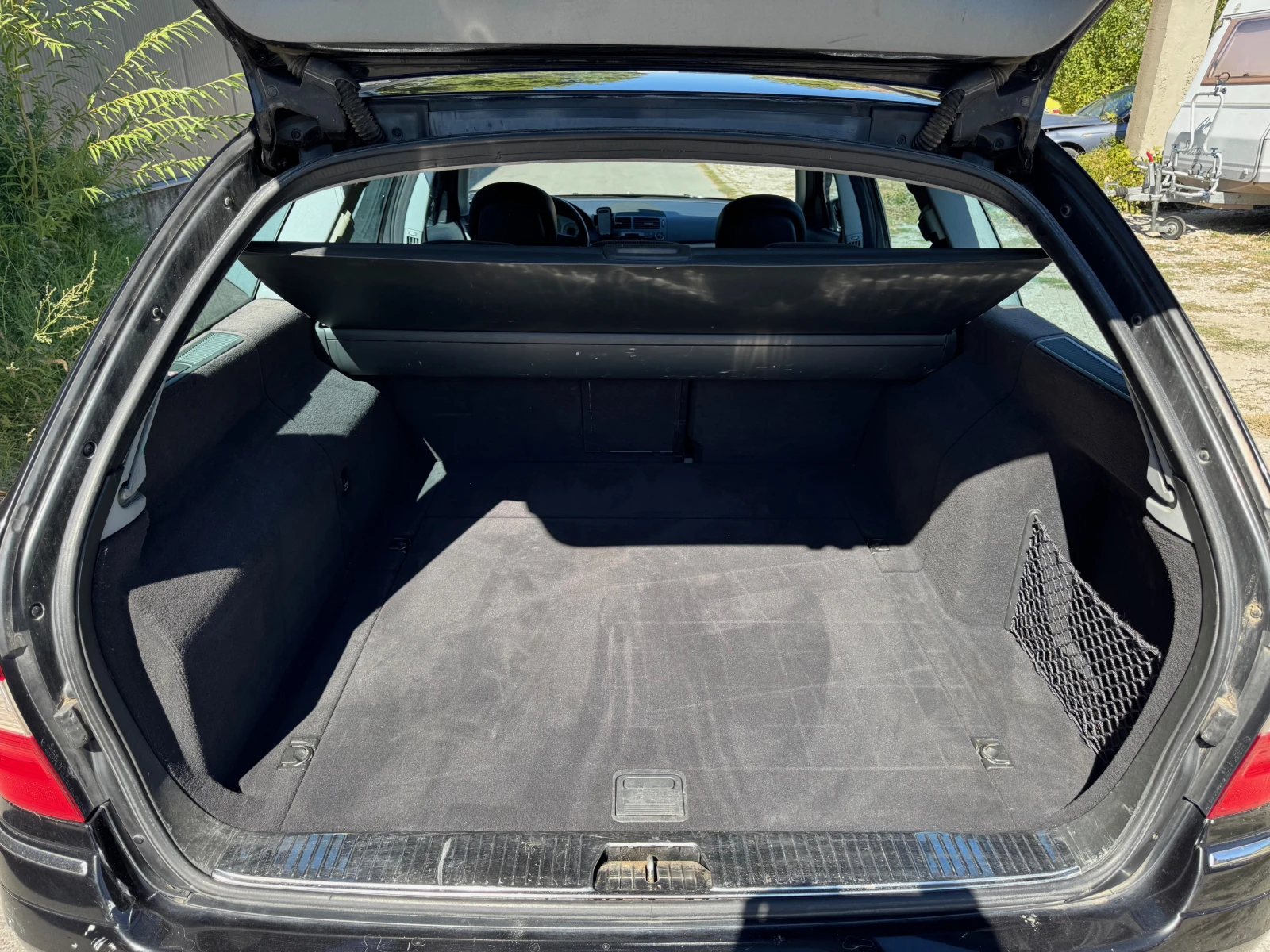 Mercedes-Benz E 220 2, 2 CDI - изображение 8