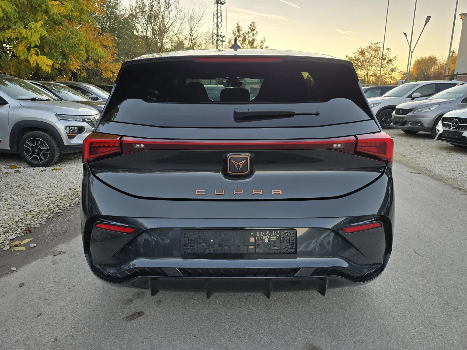 Cupra Born 150KW 62KWH    | Mobile.bg   4