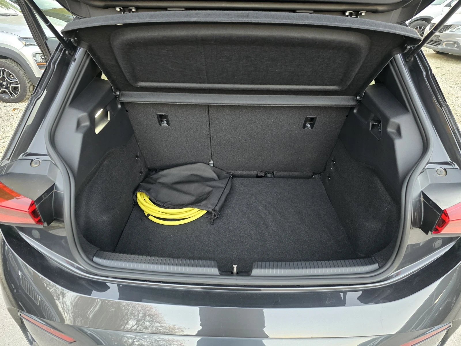 Cupra Born 150KW 62KWH    | Mobile.bg   13