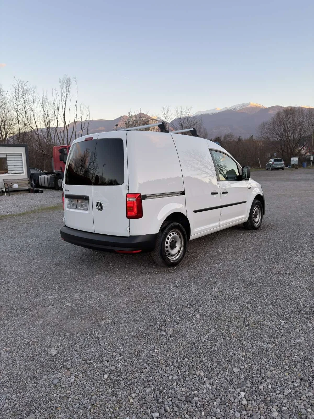 VW Caddy 115х КМ ! РЕАЛНИ ! Тарга! Перфектна! Нови ГУМИ! - изображение 6