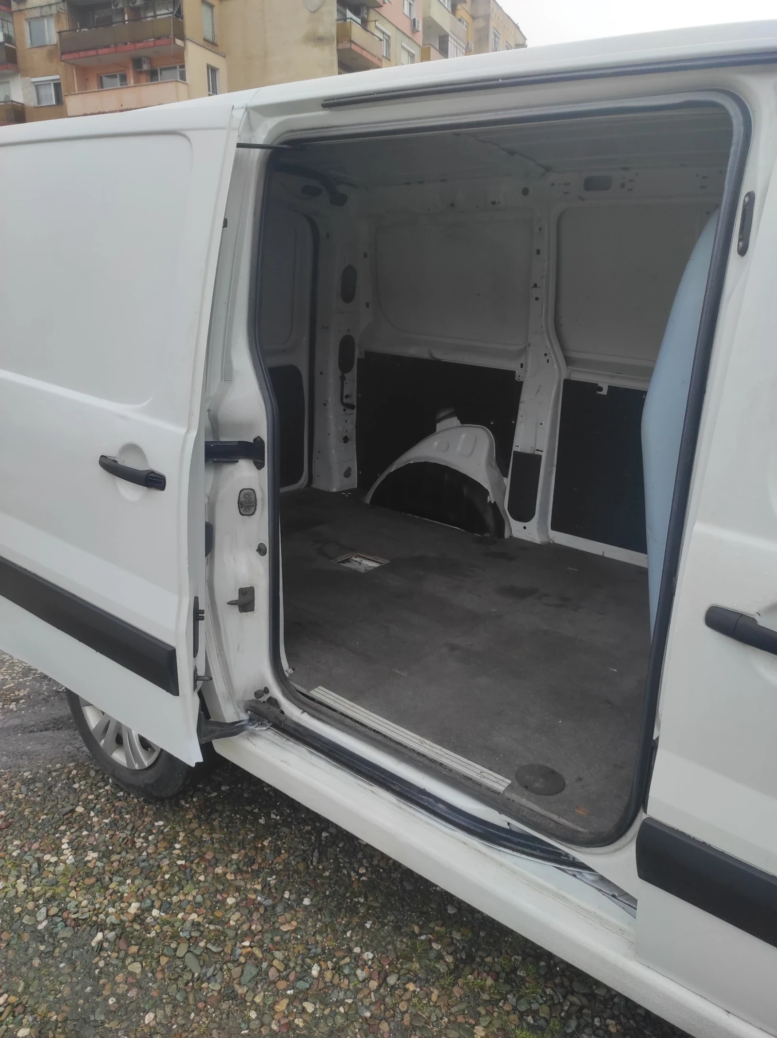 Citroen Jumpy 2.0HDi - изображение 10