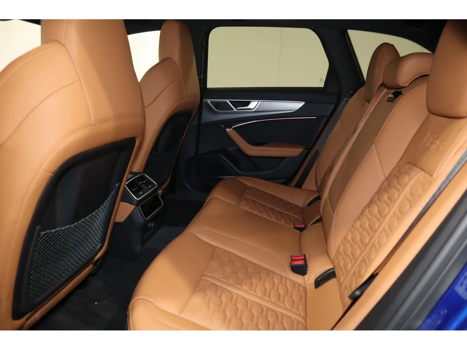 Audi Rs6 AVANT/600HP/4.0TFSI/B&O/360/MEMO/HUD/CPLAY/744g | Mobile.bg � ����������� 14