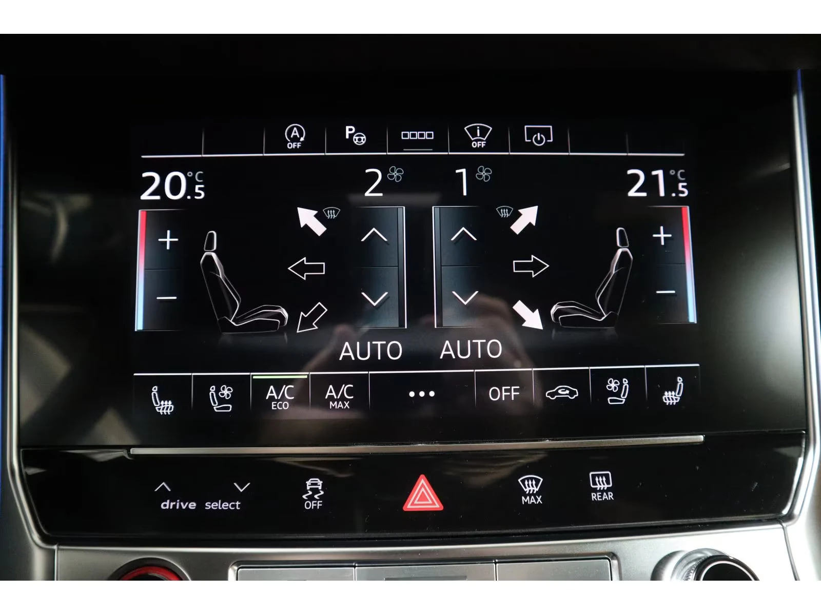 Audi Rs6 AVANT/600HP/4.0TFSI/B&O/360/MEMO/HUD/CPLAY/744g - изображение 9