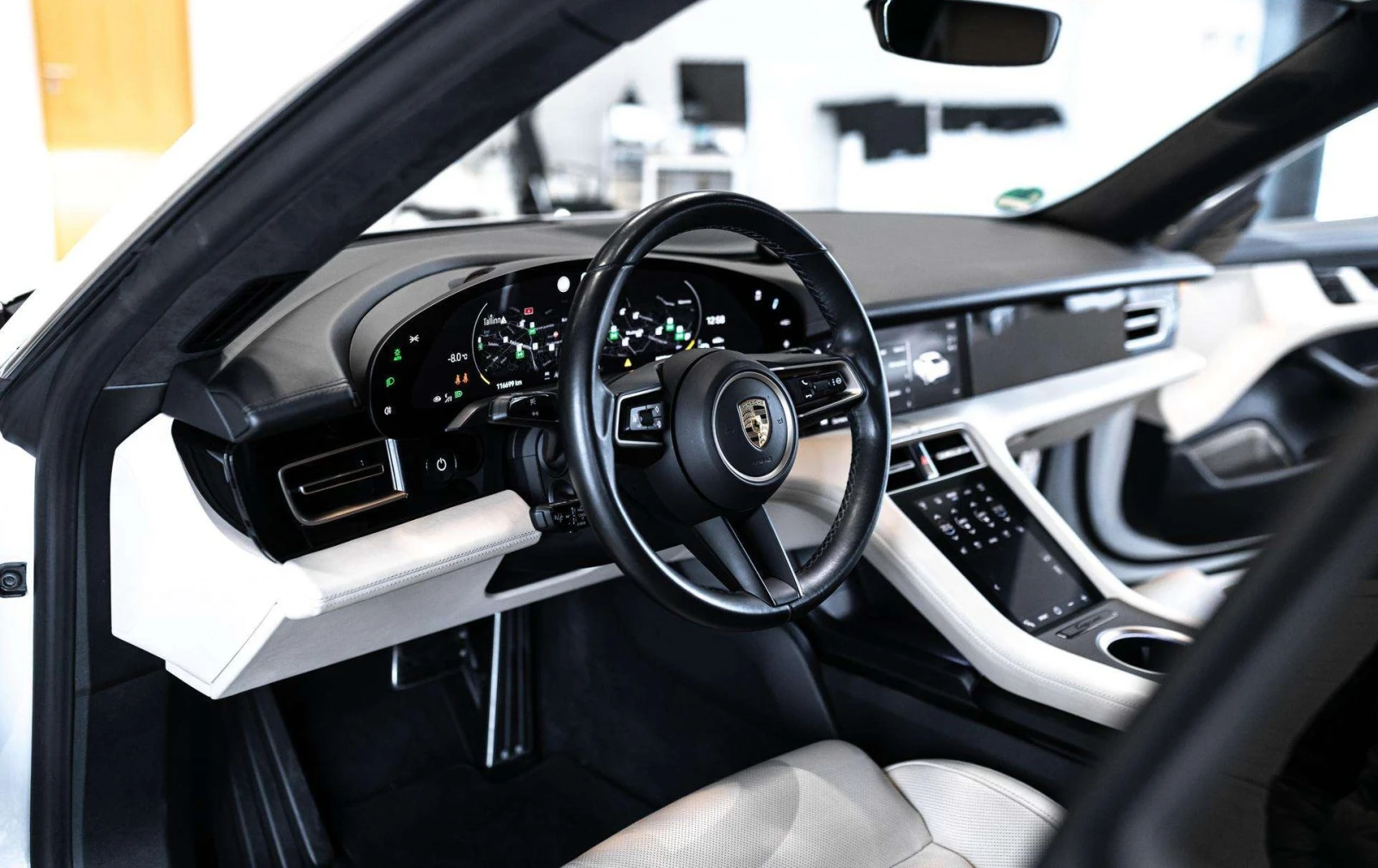 Porsche Taycan Turbo, снимка 4 - Автомобили и джипове - 53998580