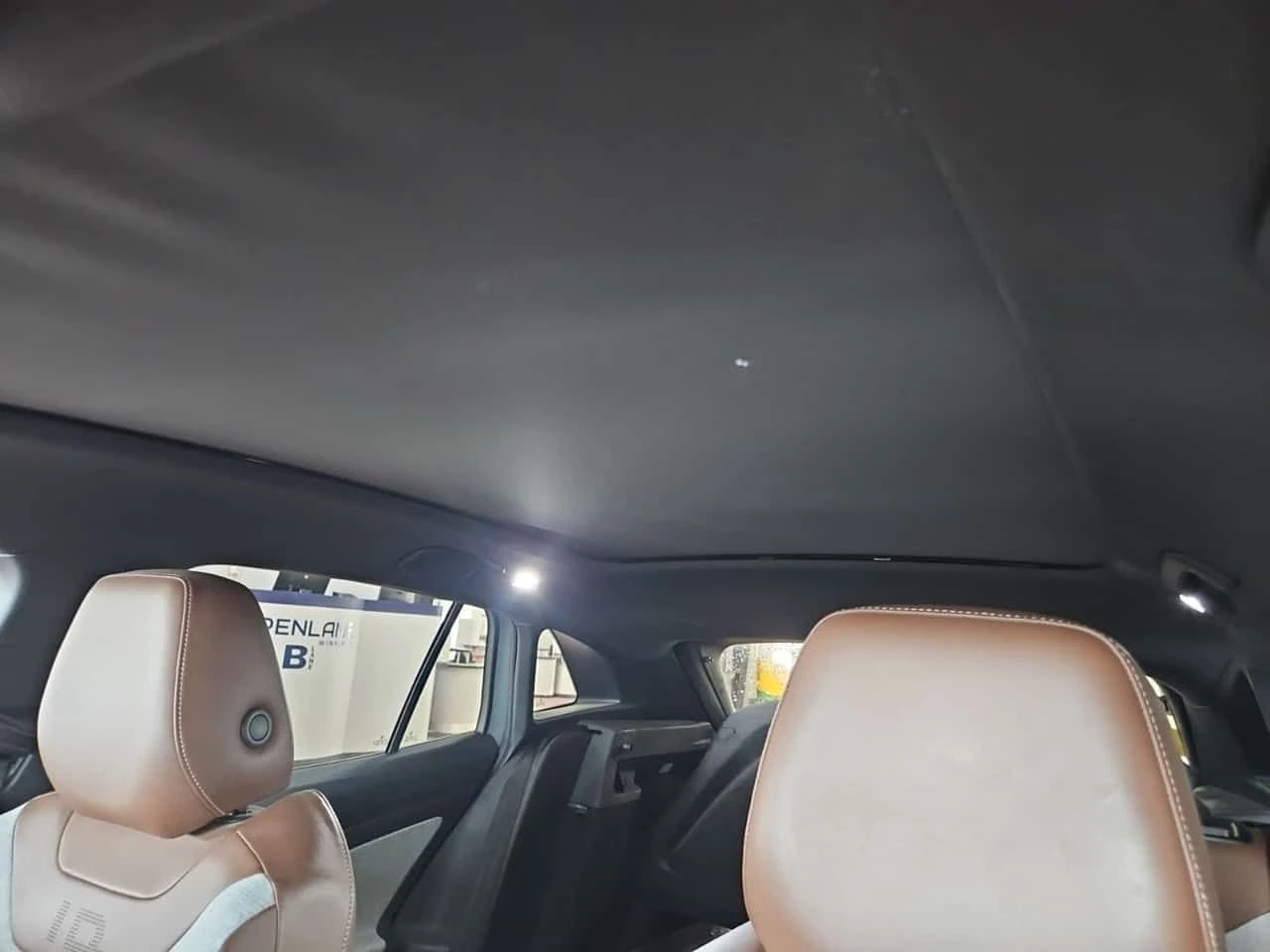 VW ID.4 PRO S| AWD| ОБДУХВАНЕ| PANORAMA| CARFAX| , снимка 13 - Автомобили и джипове - 54155020