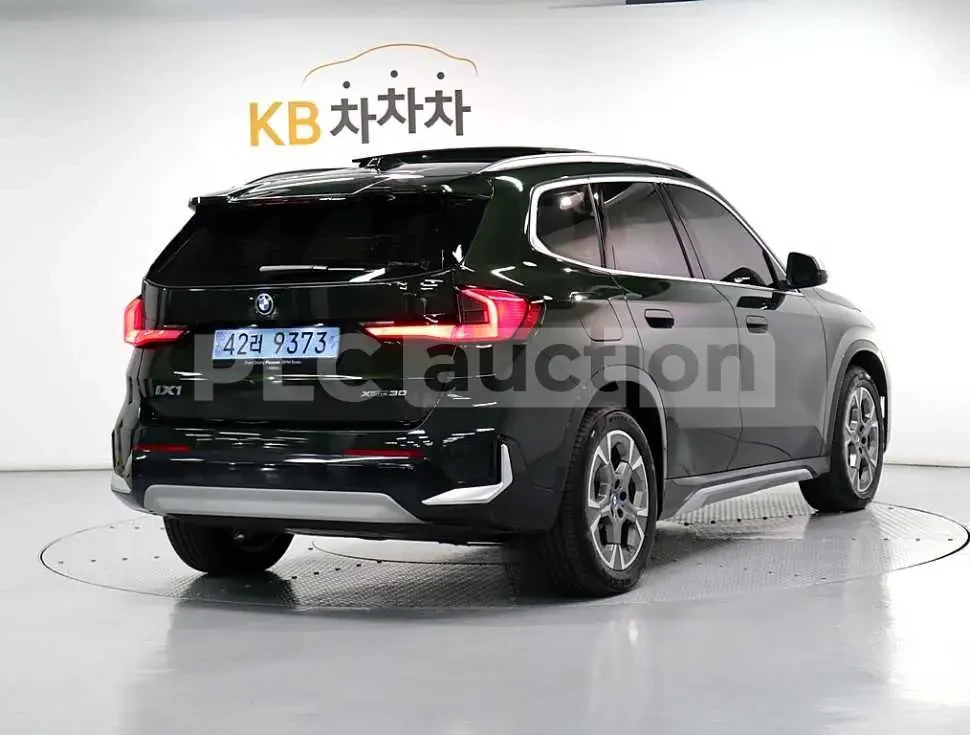 BMW iX * XDRIVE * 360 * ��������� * ������� �� ����� | Mobile.bg � ����������� 4