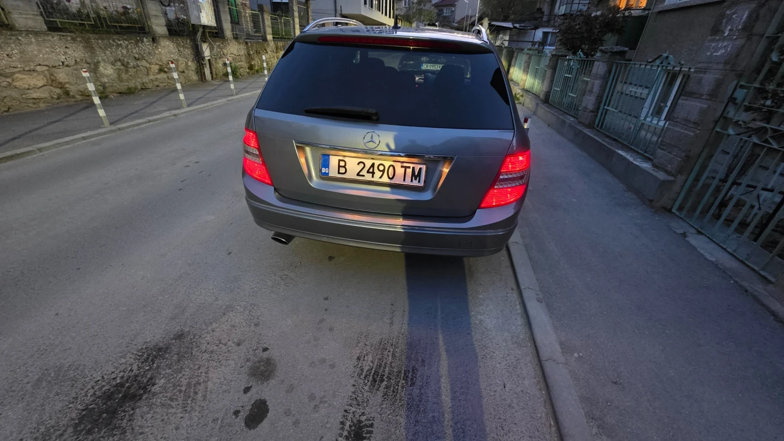 Mercedes-Benz C 220, снимка 4 - Автомобили и джипове - 54422305