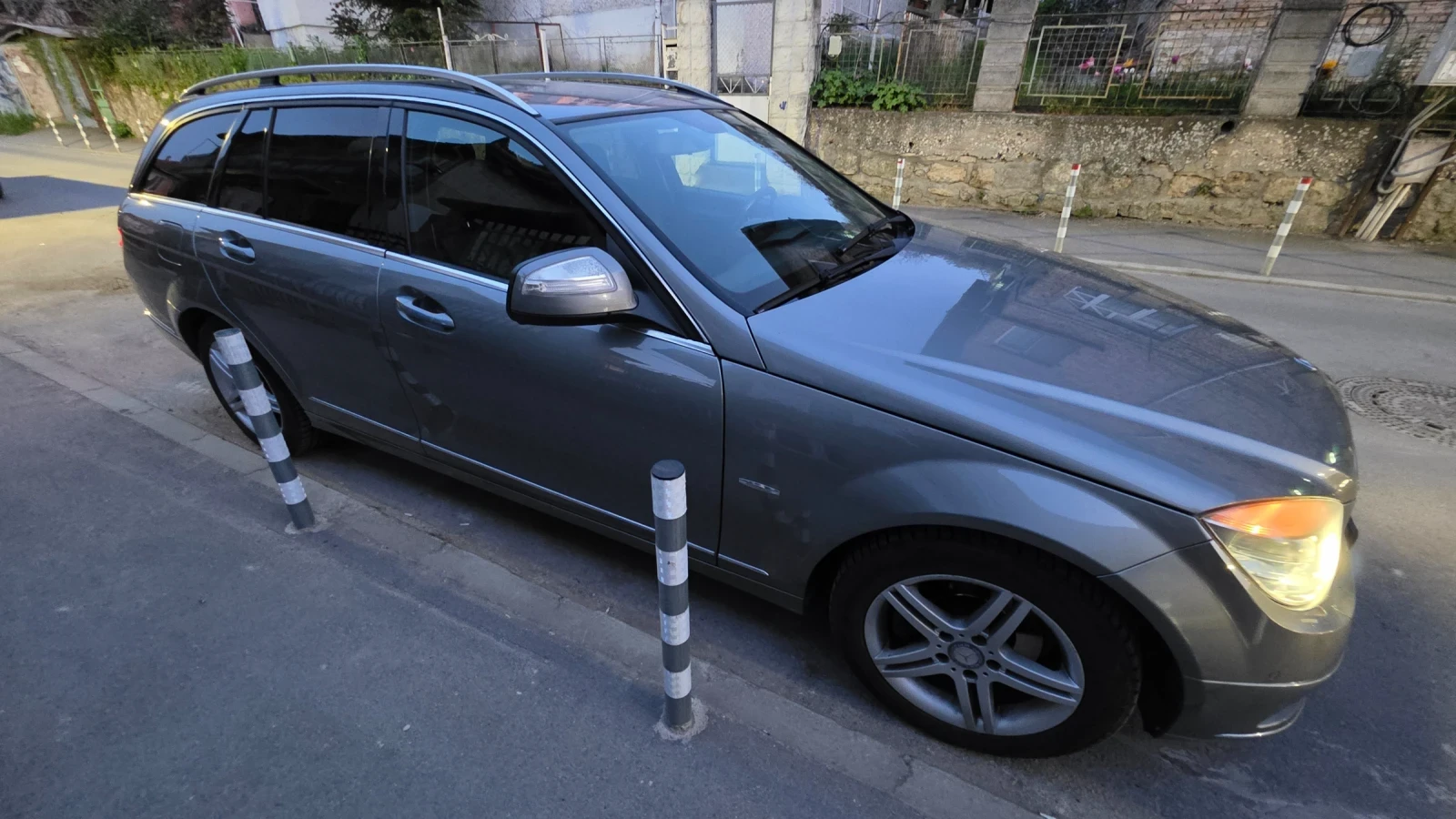 Mercedes-Benz C 220, снимка 3 - Автомобили и джипове - 54422305