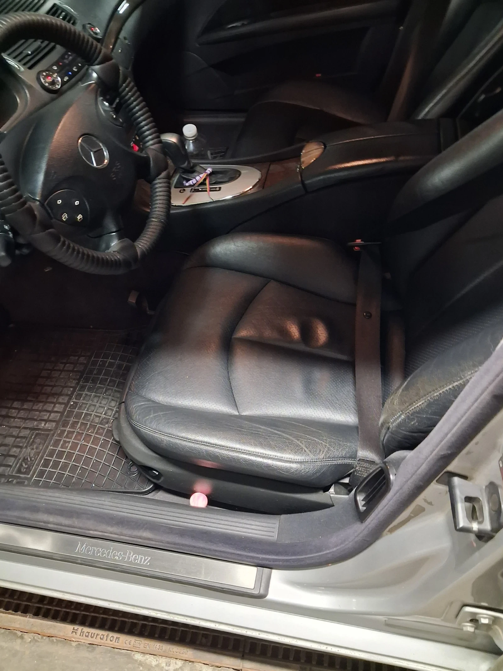 Mercedes-Benz C 220, снимка 9 - Автомобили и джипове - 54634428