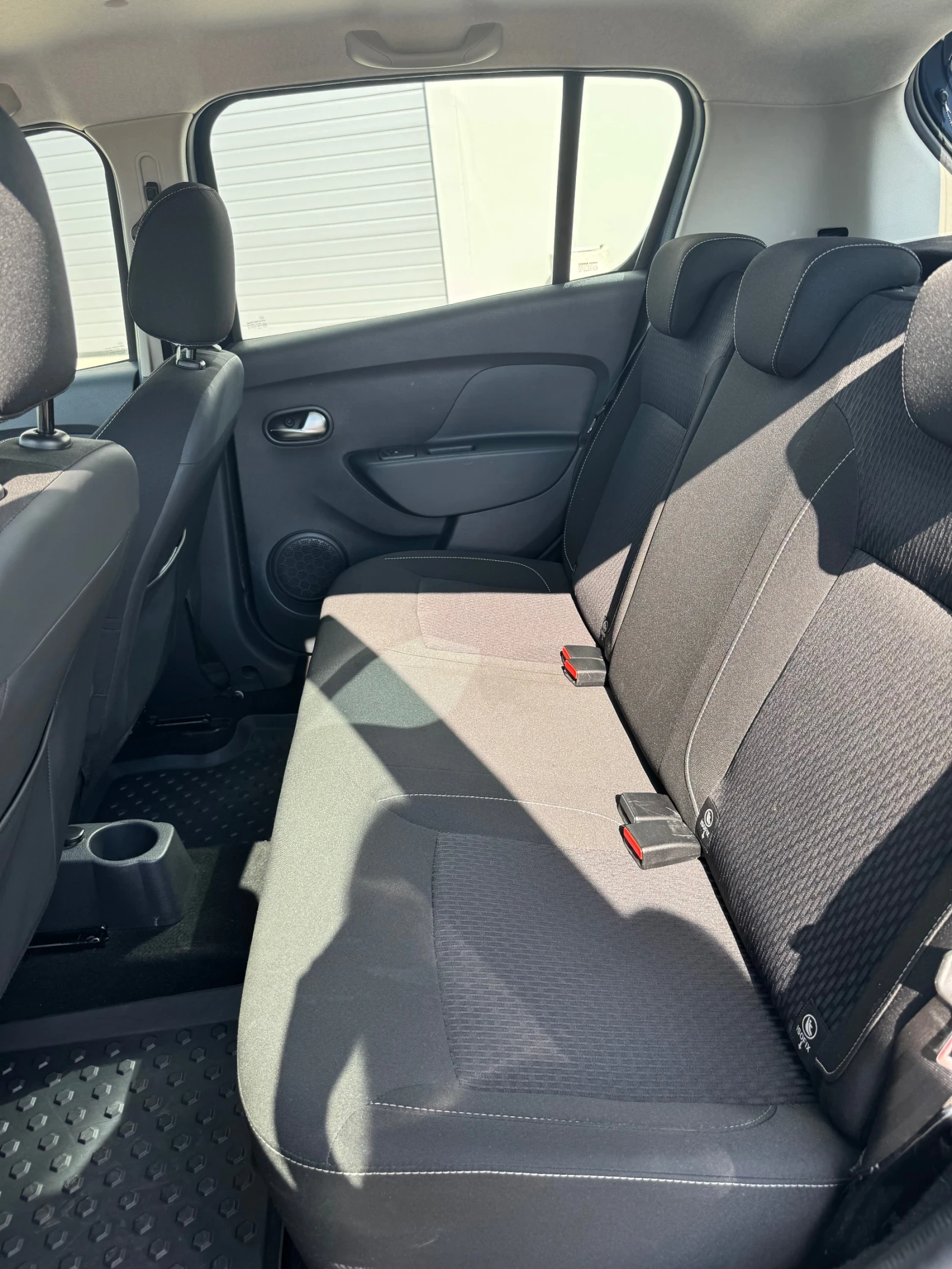 Dacia Sandero | Mobile.bg � ����������� 6