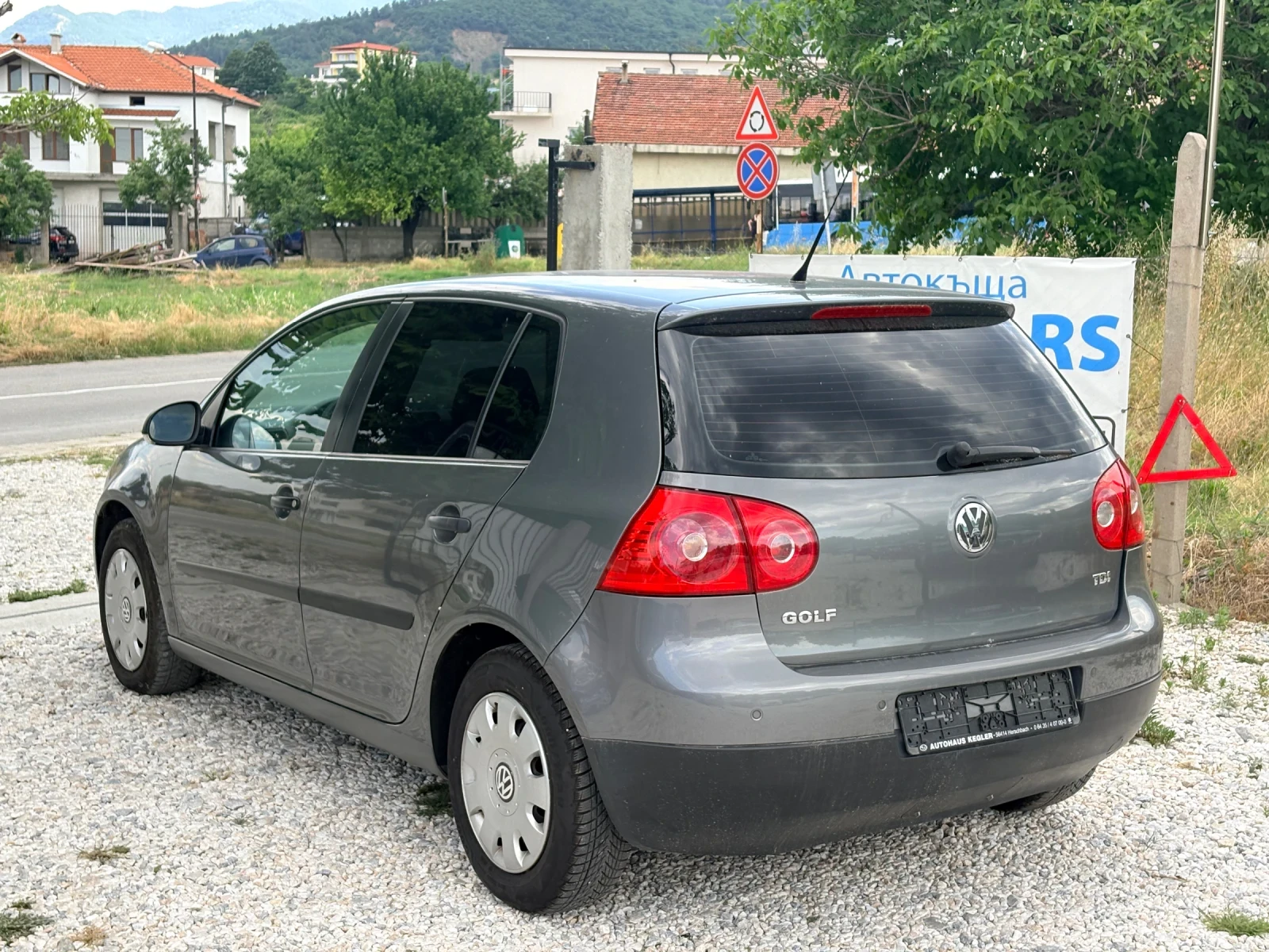 VW Golf 1.9 TDI 105 ps, снимка 6 - Автомобили и джипове - 55070659