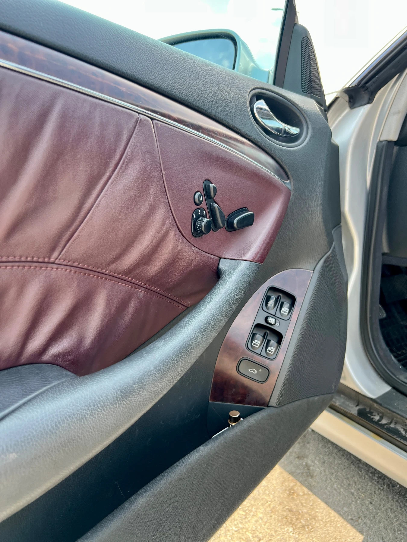 Mercedes-Benz CLK CLK 320 | 2004 г. | Бензин + Газ | Designo, снимка 8 - Автомобили и джипове - 55076901