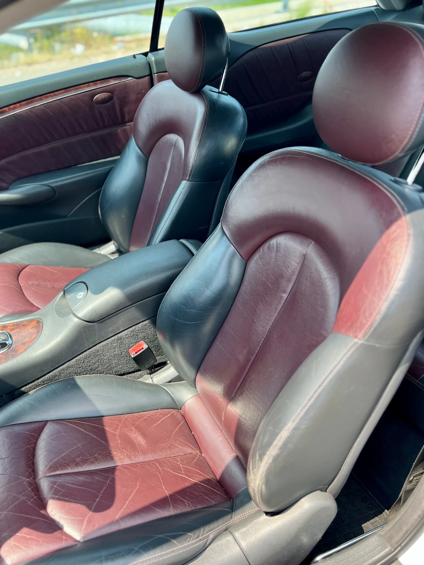Mercedes-Benz CLK CLK 320 | 2004 г. | Бензин + Газ | Designo, снимка 9 - Автомобили и джипове - 55076901
