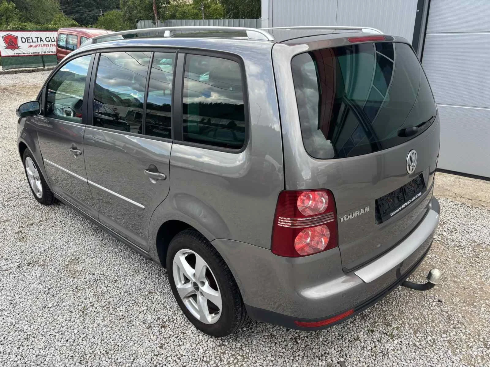 VW Touran 1.9 105кс automatic , снимка 3 - Автомобили и джипове - 55362019