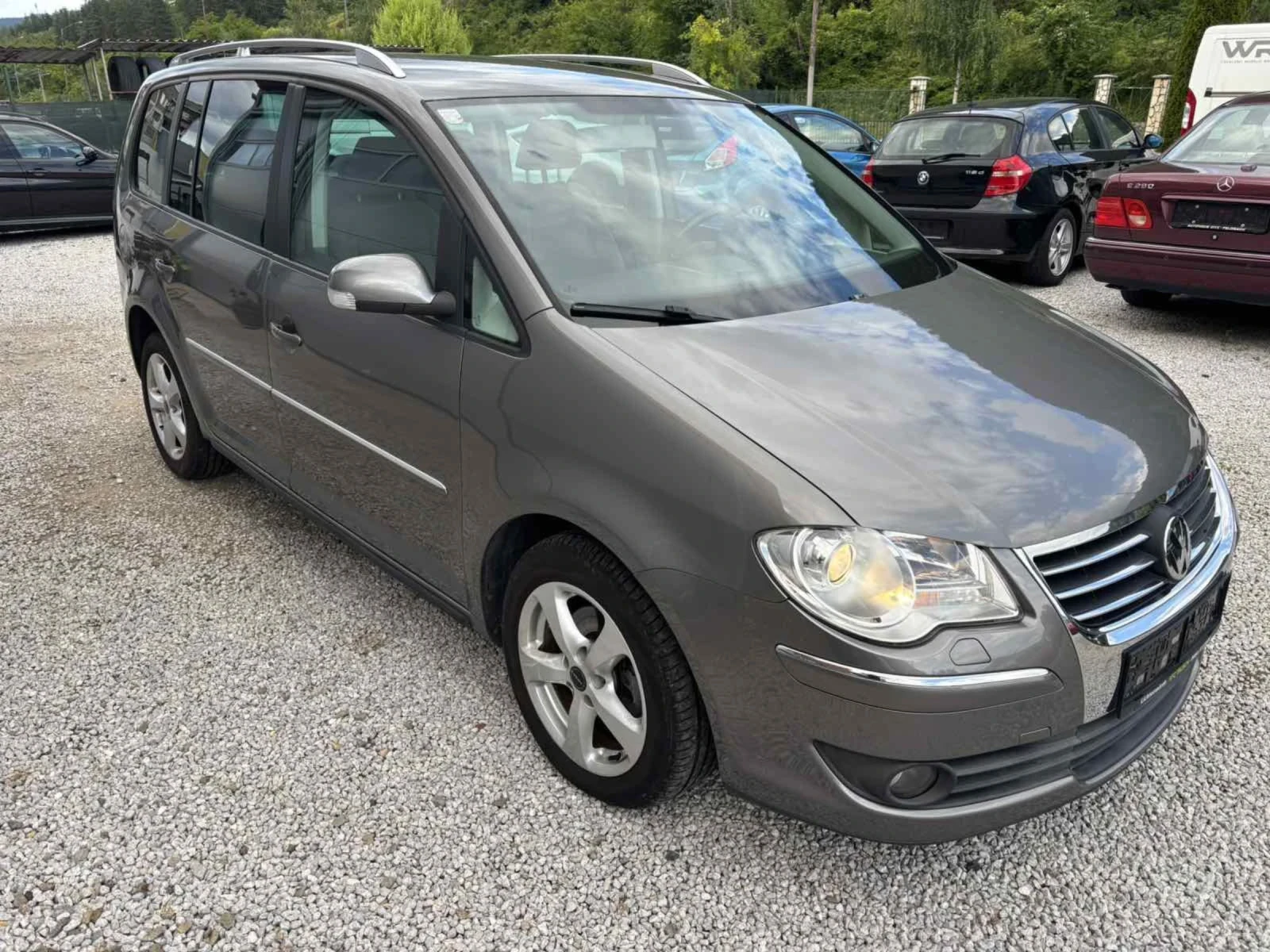 VW Touran 1.9 105кс automatic , снимка 6 - Автомобили и джипове - 55362019