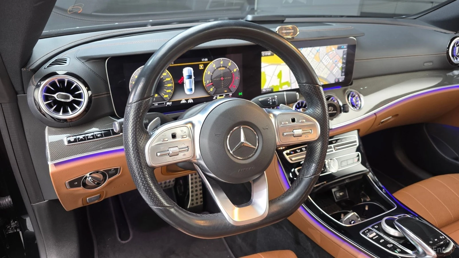 Mercedes-Benz E 450 4MATIC/AMG-LINE/FULL-ASSISTS/BURMESTER/SUNROOF, снимка 8 - Автомобили и джипове - 55614853