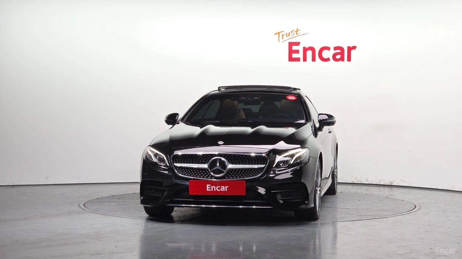 Mercedes-Benz E 450 4MATIC/AMG-LINE/FULL-ASSISTS/BURMESTER/SUNROOF, снимка 2 - Автомобили и джипове - 55614853