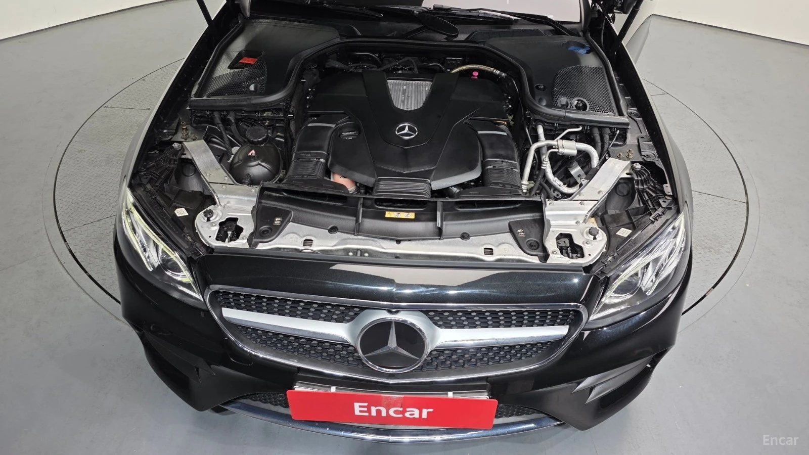 Mercedes-Benz E 450 4MATIC/AMG-LINE/FULL-ASSISTS/BURMESTER/SUNROOF, снимка 5 - Автомобили и джипове - 55614853