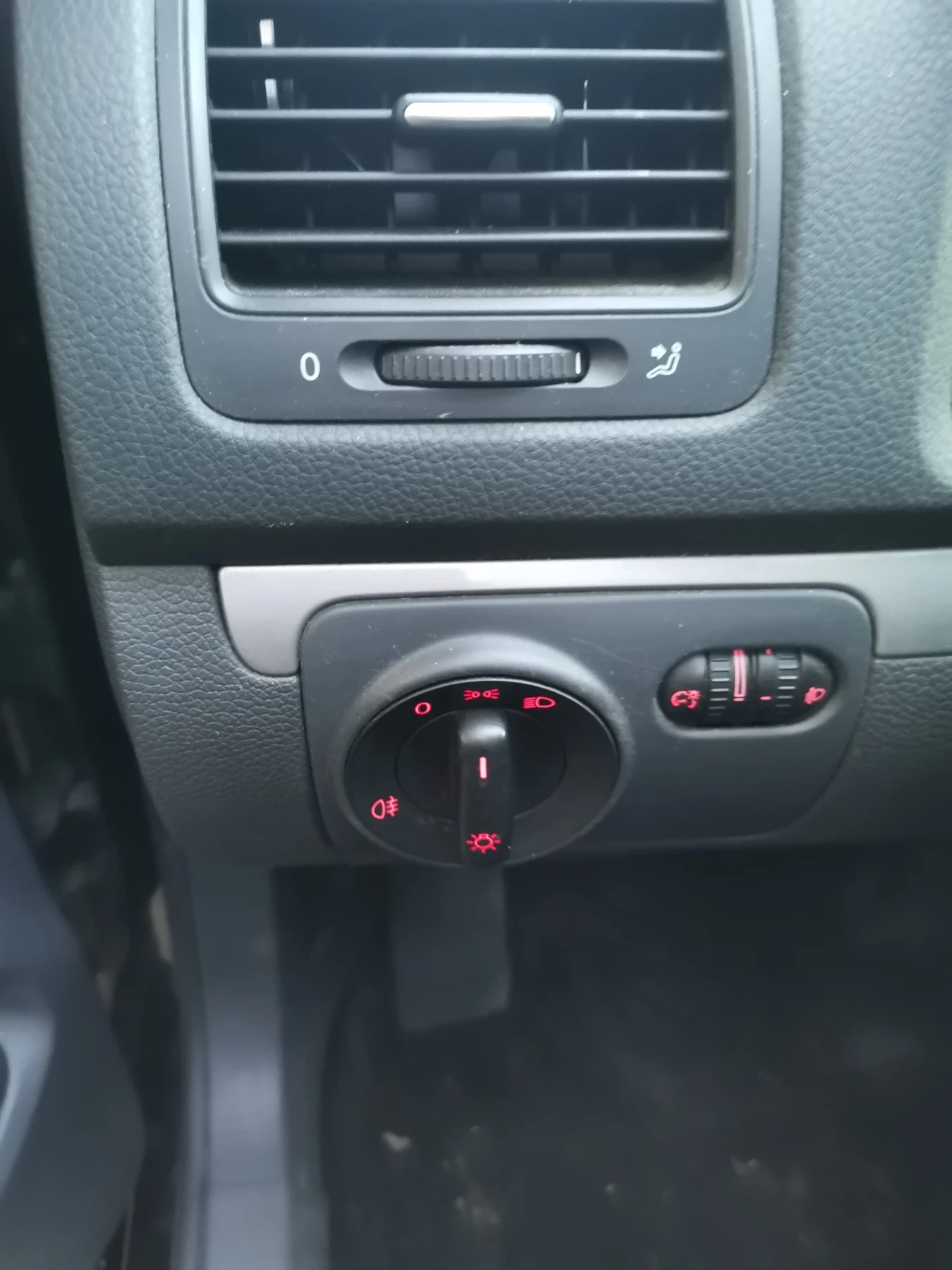 VW Golf Variant 2.0tdi, BMM, panorama, снимка 11 - Автомобили и джипове - 55620877