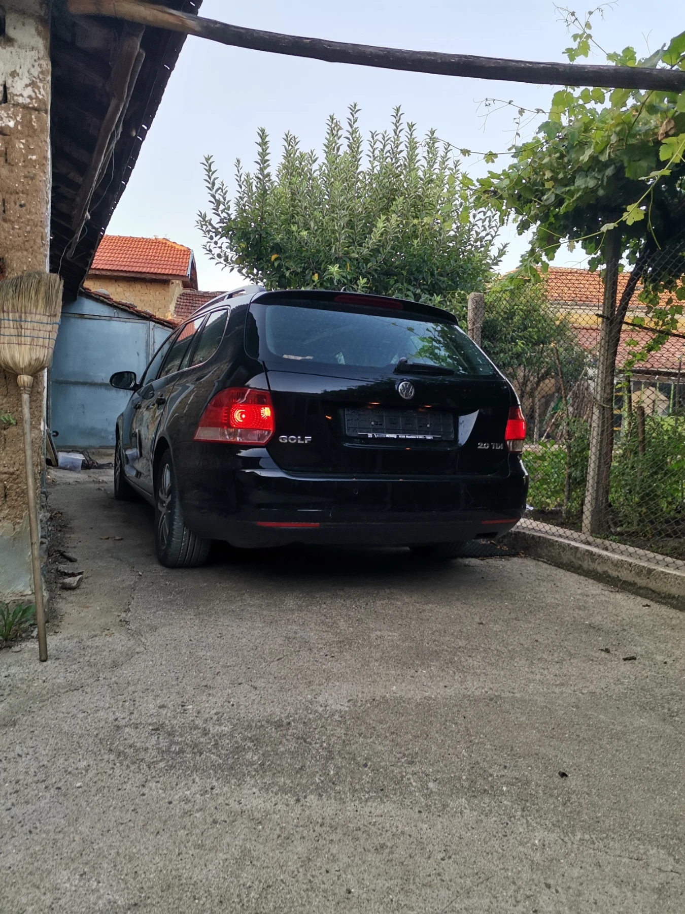 VW Golf Variant 2.0tdi, BMM, panorama, снимка 2 - Автомобили и джипове - 55620877