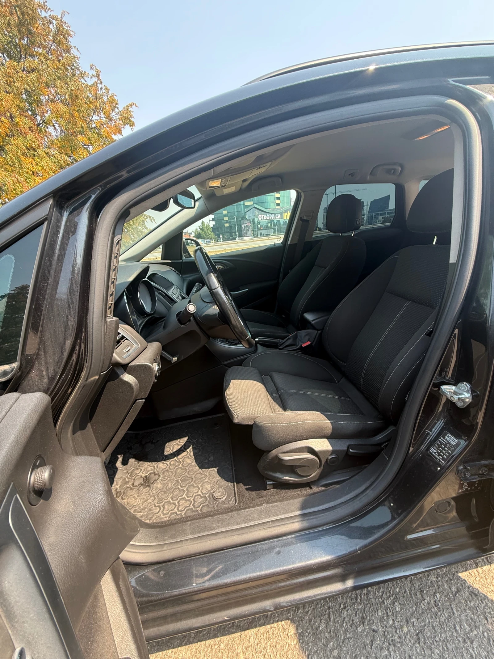 Opel Astra 1.7 cdti touring , снимка 9 - Автомобили и джипове - 55727181