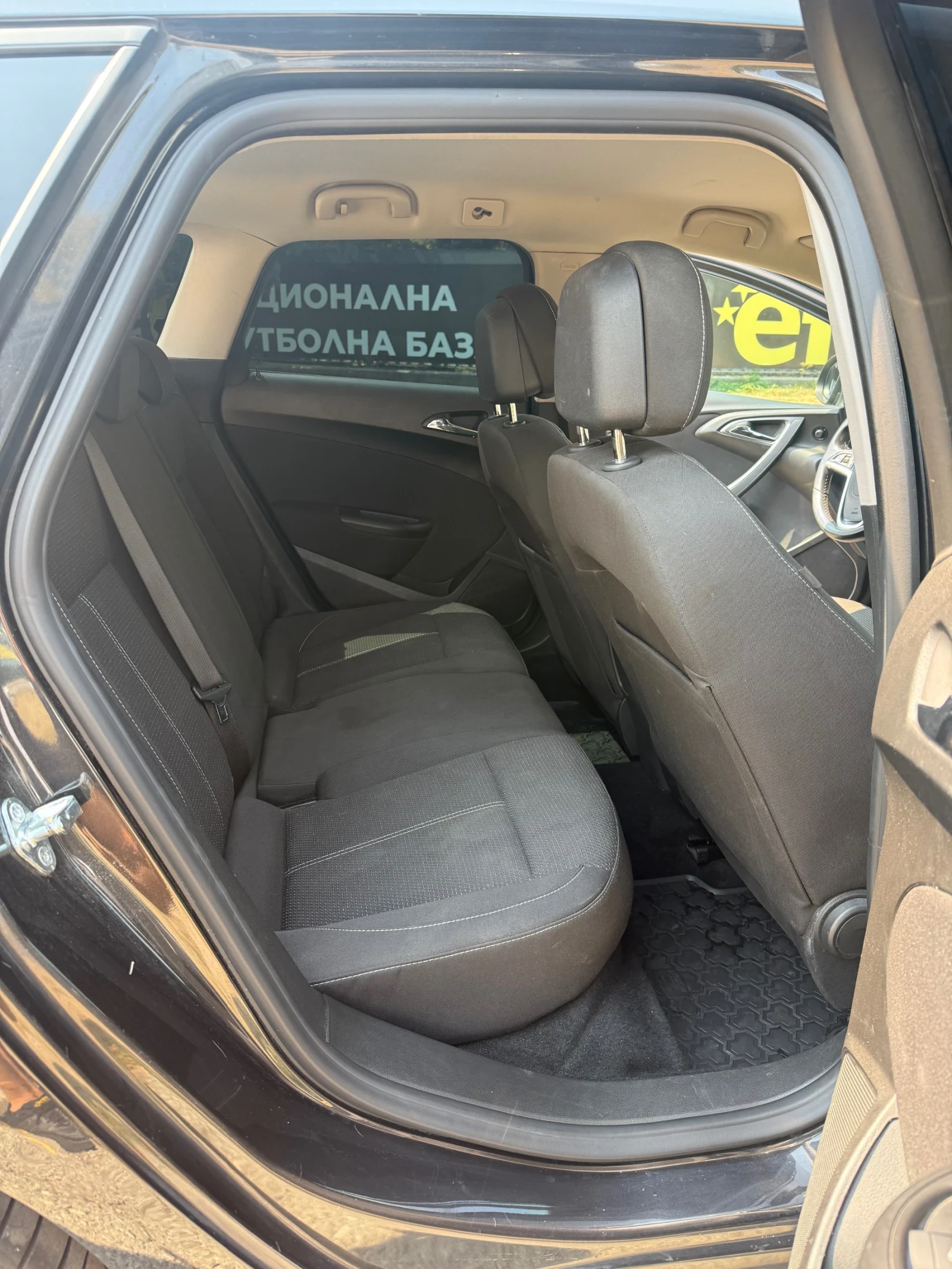 Opel Astra 1.7 cdti touring , снимка 8 - Автомобили и джипове - 55727181