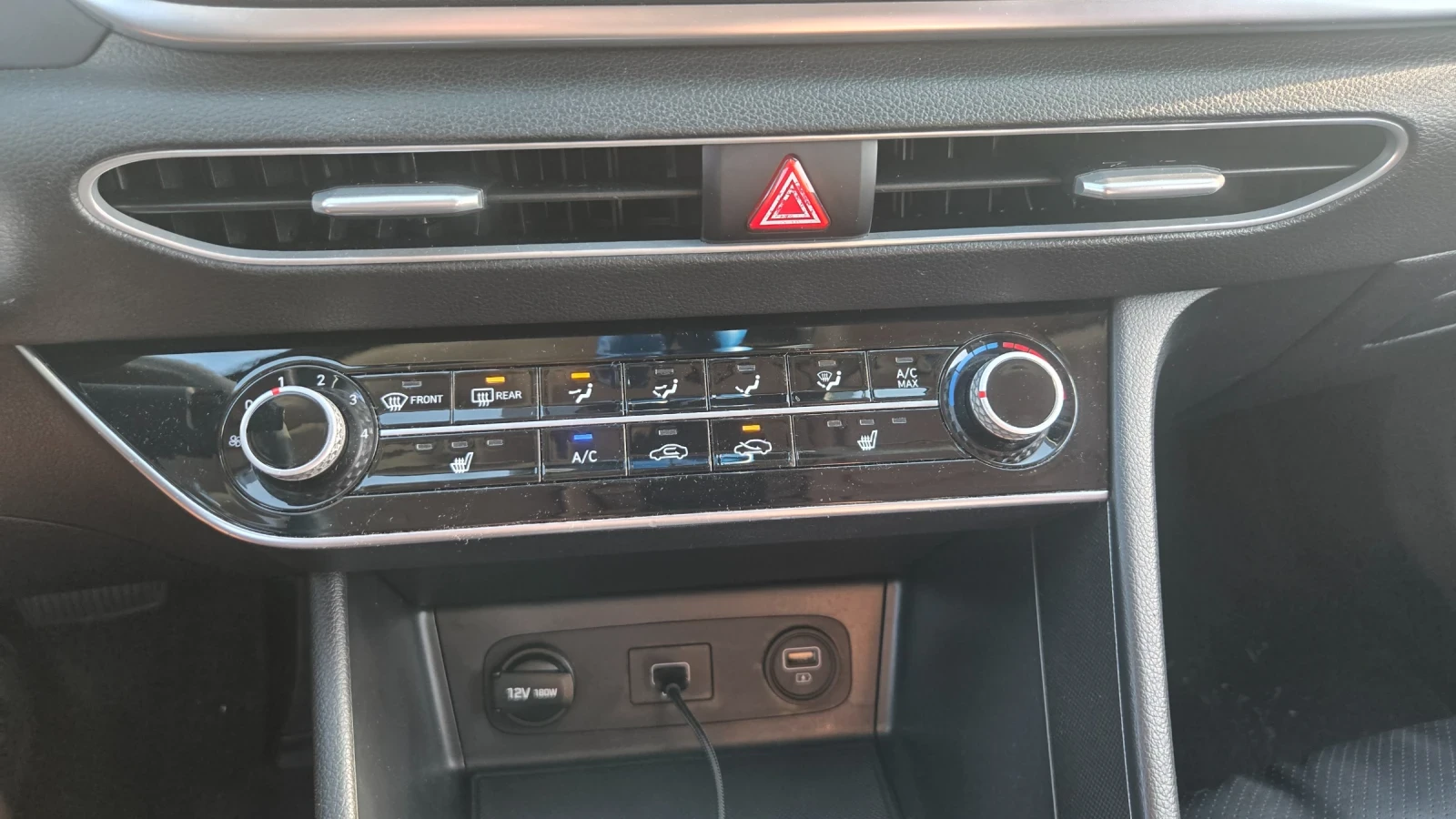 Hyundai Sonata 2.0 LPG , снимка 11 - Автомобили и джипове - 55841113