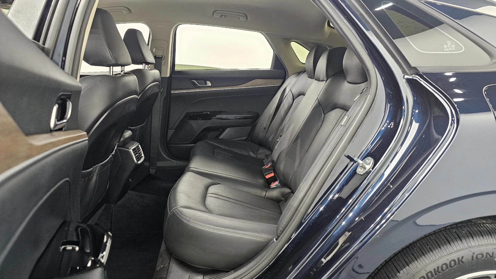 Kia K5 2.0 Noblesse | 360  камера | Адаптивен круиз контр, снимка 11 - Автомобили и джипове - 55874181