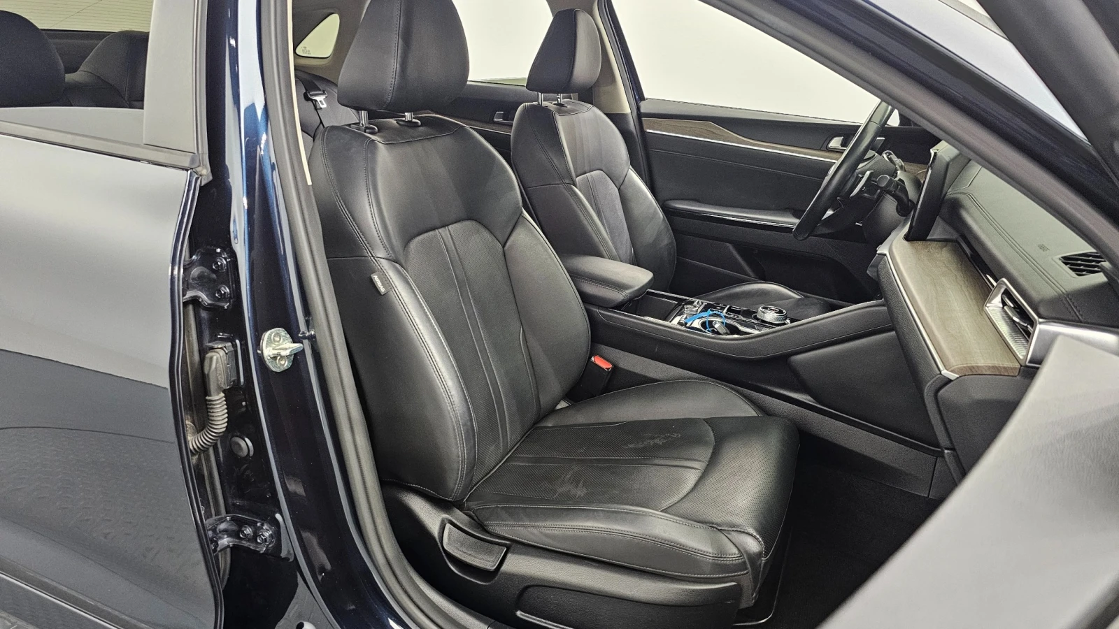 Kia K5 2.0 Noblesse | 360  камера | Адаптивен круиз контр, снимка 9 - Автомобили и джипове - 55874181