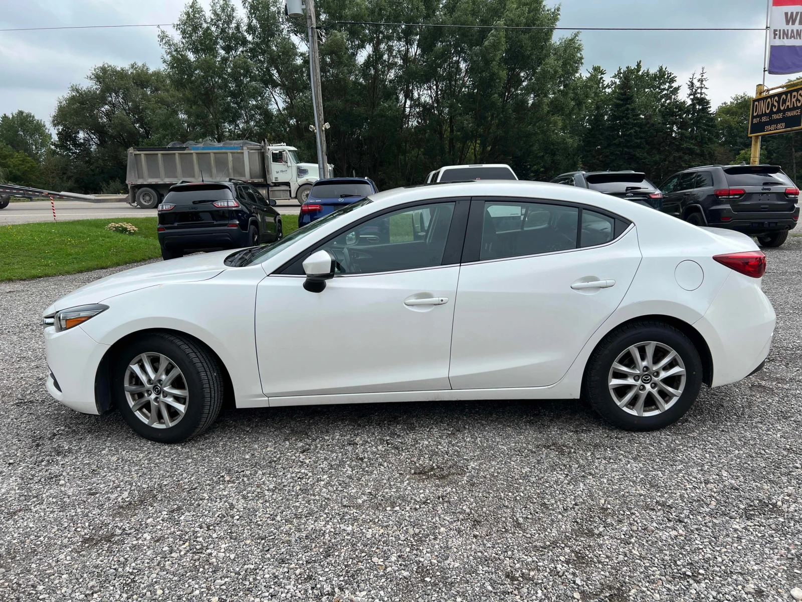 Mazda 3 GS| PANO| ПОДГРЕВИ| KEYLESS| , снимка 2 - Автомобили и джипове - 55990091