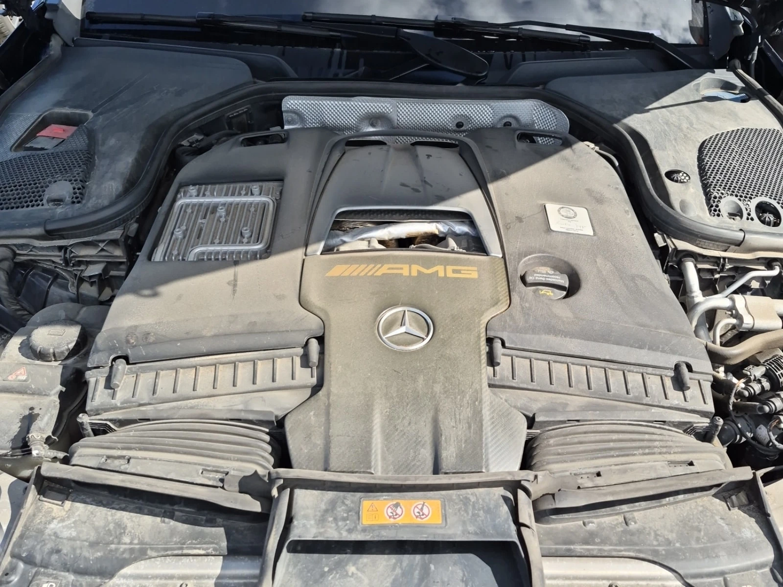 Mercedes-Benz E 63 AMG * E 63 S * АВТОКРЕДИТ БЕЗ ПЪРВОНАЧАЛНА ВНОСКА* , снимка 17 - Автомобили и джипове - 56136859
