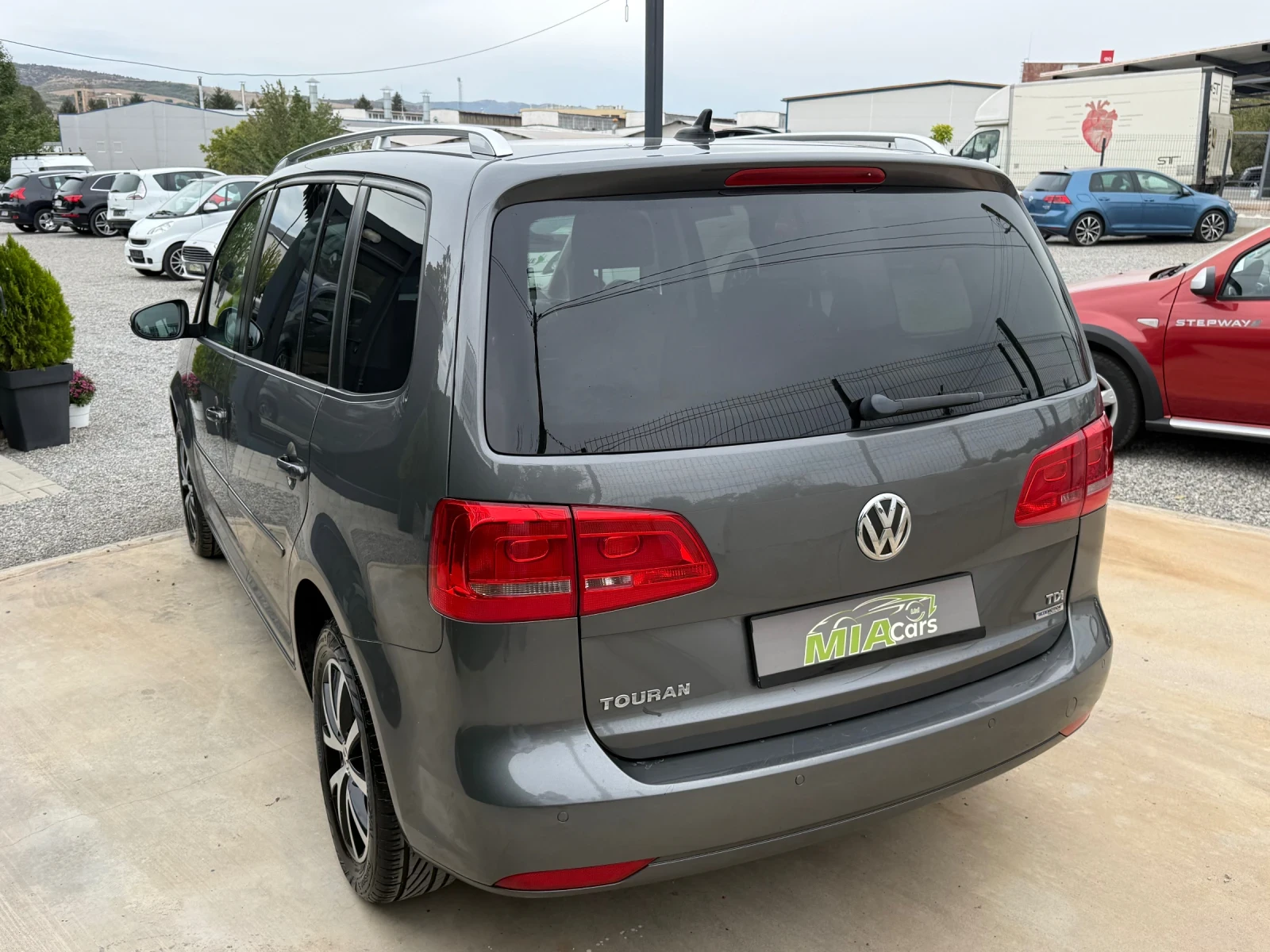 VW Touran 1.6TDI* 105h.p* NAVIGATION* EURO5, снимка 3 - Автомобили и джипове - 56223482