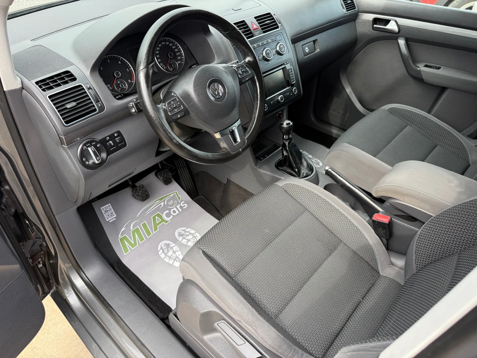 VW Touran 1.6TDI* 105h.p* NAVIGATION* EURO5, снимка 9 - Автомобили и джипове - 56223482