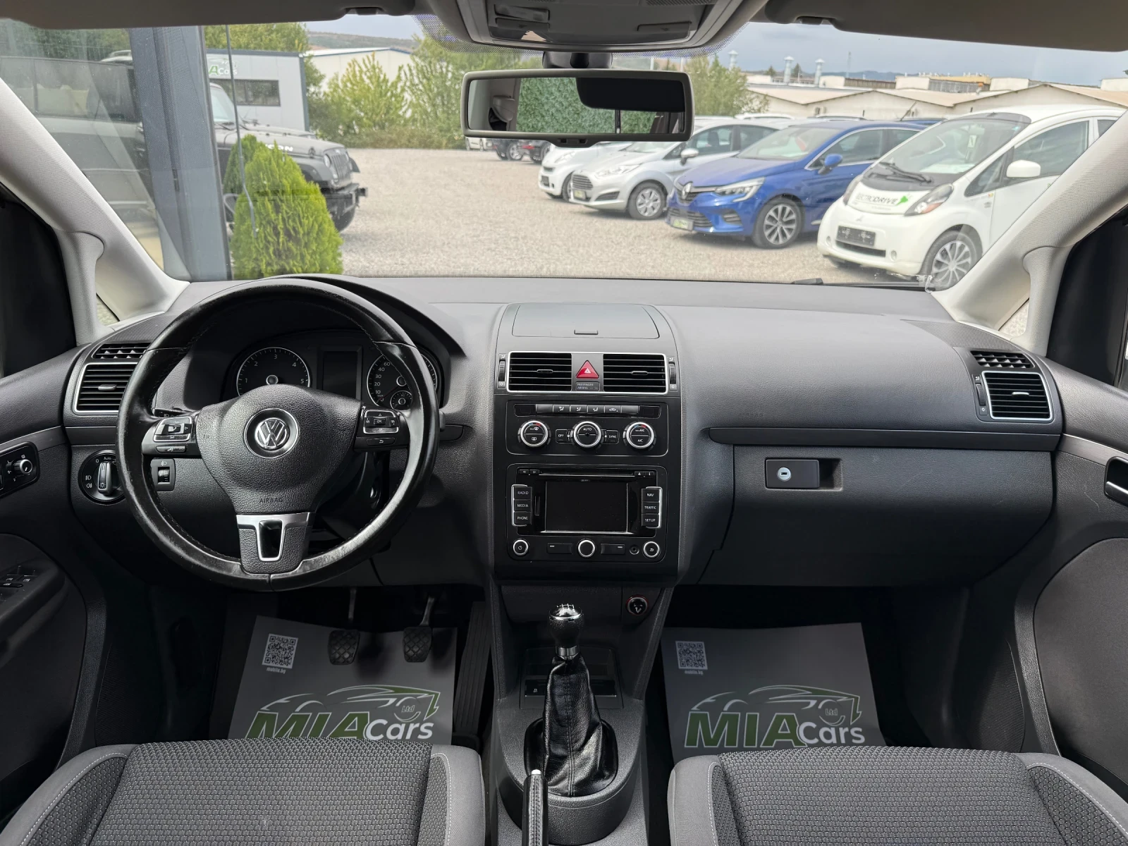 VW Touran 1.6TDI* 105h.p* NAVIGATION* EURO5, снимка 12 - Автомобили и джипове - 56223482