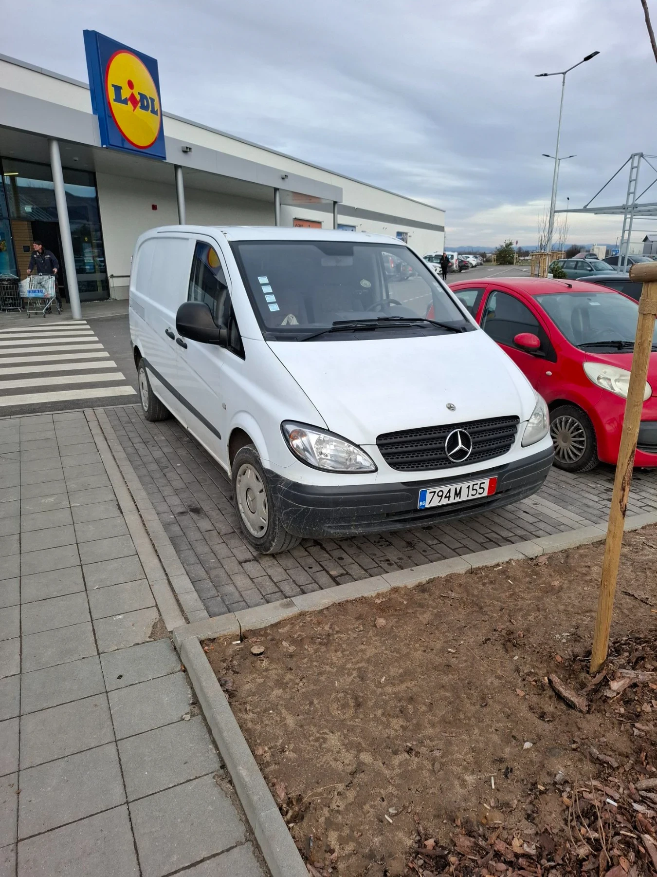 Mercedes-Benz 111, снимка 4 - Автомобили и джипове - 56238015