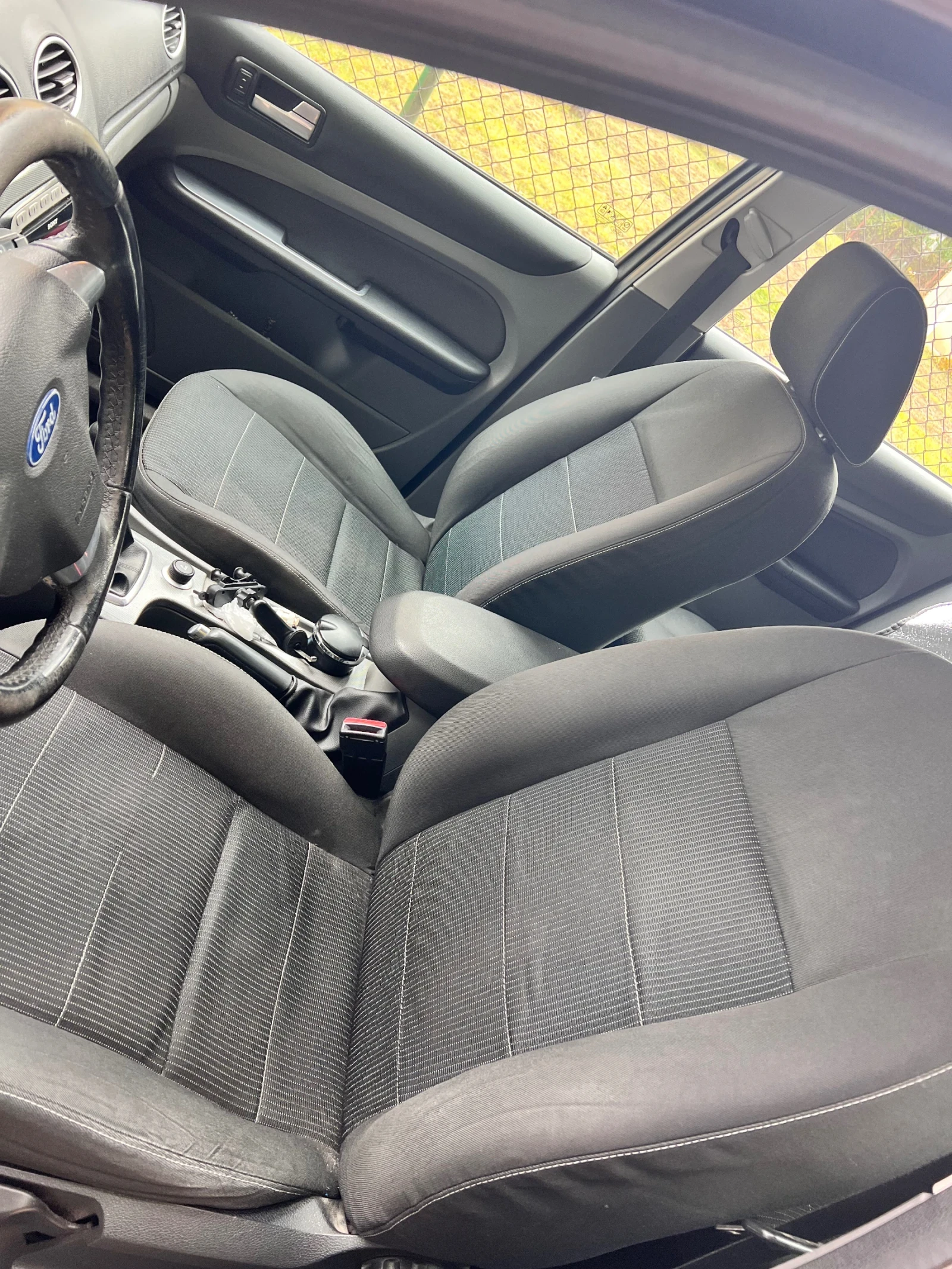 Ford Focus 1.6 TDCI, снимка 9 - Автомобили и джипове - 56551927