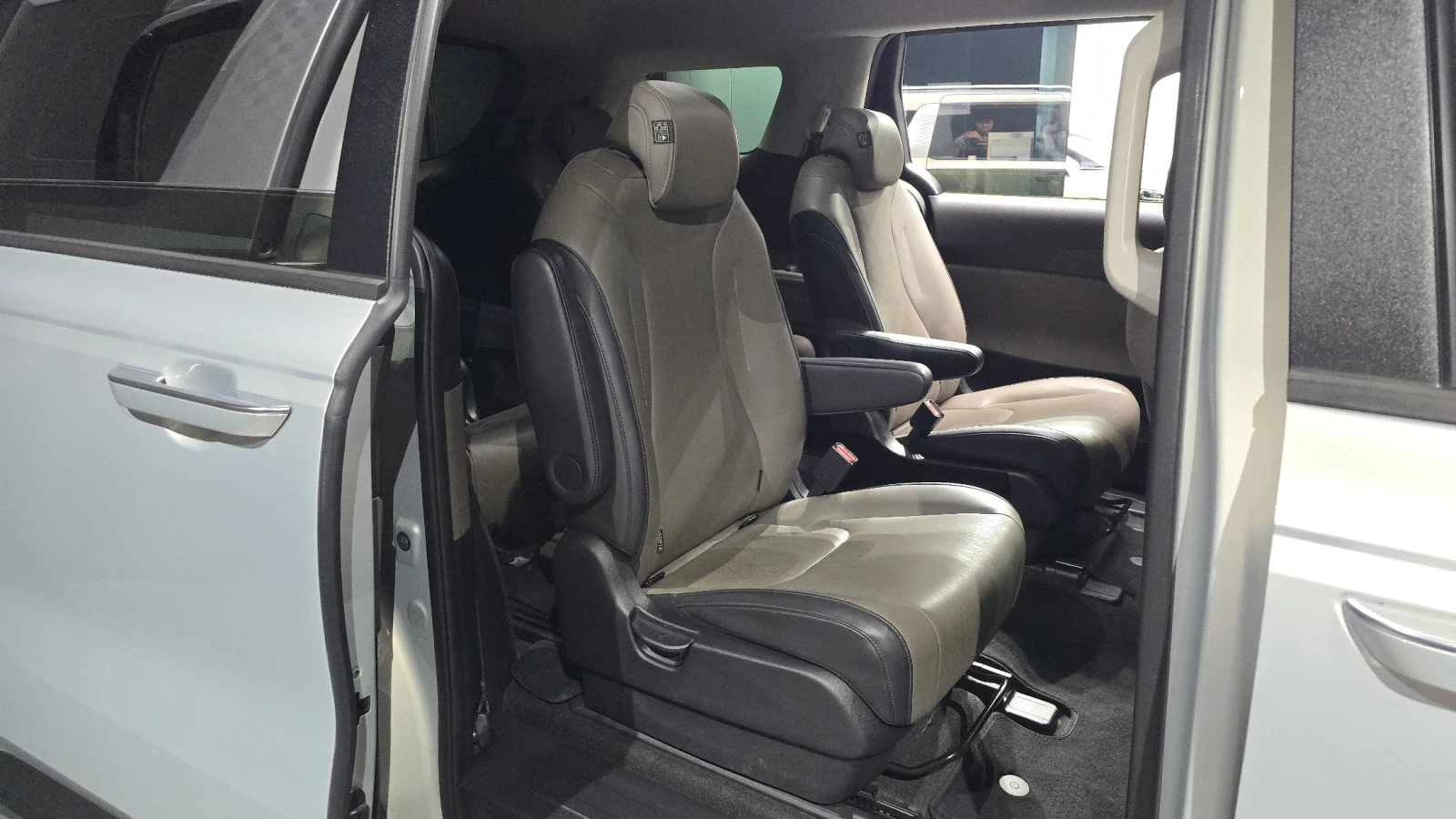 Kia Carnival 3.5 360 ������� ����� ������ ����* encareu.com | Mobile.bg � ����������� 11