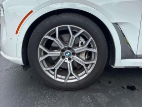 BMW X7 xDrive40i/ПАНОРАМА/ДИСТРОНИК/360 КАМЕРИ, снимка 6