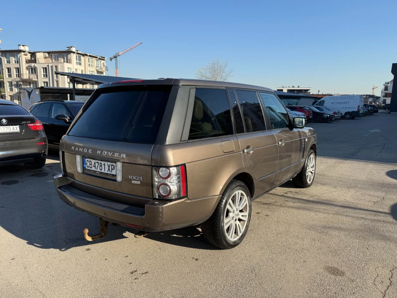 Land Rover Range rover V8 4.4/ FACELIFT/ПОДГРЕВ/ОБДУХВАНЕ/КАМЕРА/ПАНОРАМА, снимка 4 - Автомобили и джипове - 52737420