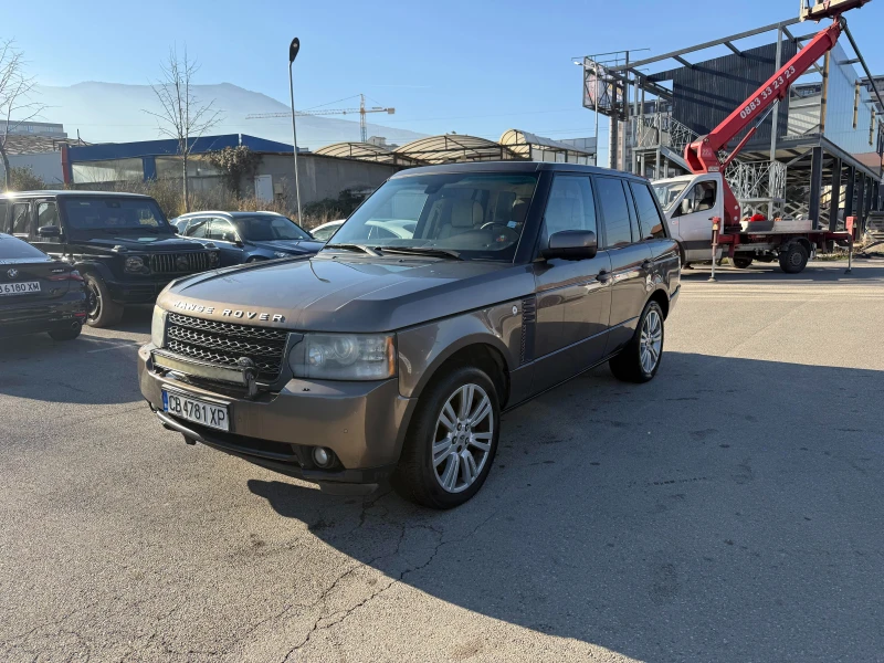 Land Rover Range rover V8 4.4/ FACELIFT/ПОДГРЕВ/ОБДУХВАНЕ/КАМЕРА/ПАНОРАМА, снимка 2 - Автомобили и джипове - 52737420