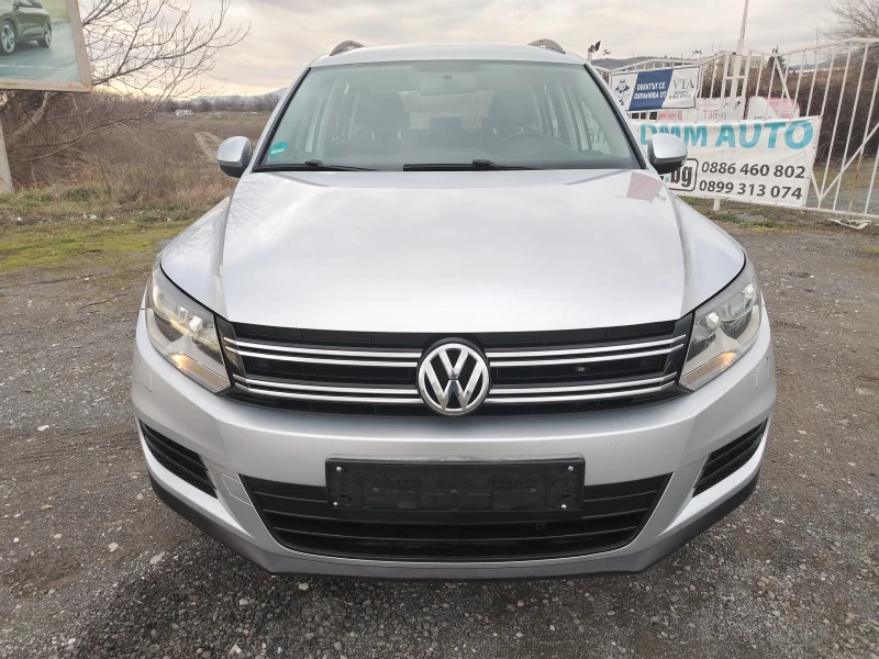 VW Tiguan 2.0-140 КС FACELIFT 6ск NAVI 4x4, снимка 2 - Автомобили и джипове - 53169139