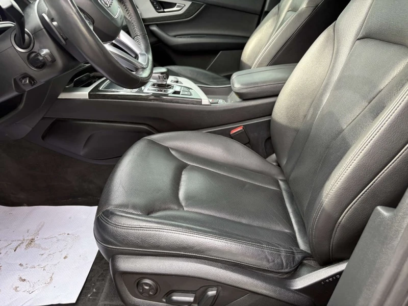 Audi Q7 TECHNIK | S LINE | 7 PASS | HTD/VNT SEATS | BOSE, снимка 12 - Автомобили и джипове - 53233558