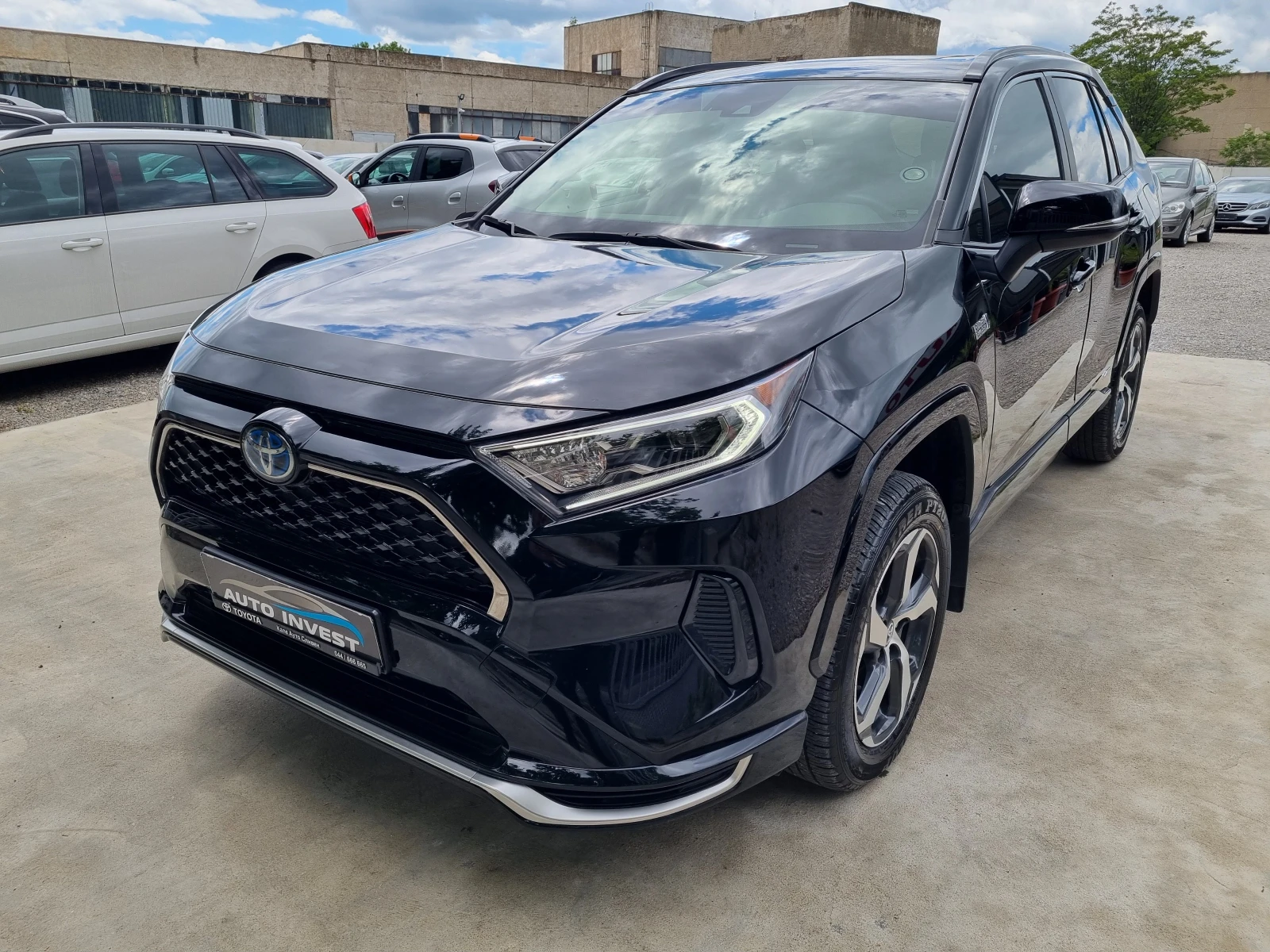 Toyota Rav4 2, 5 Plug-in Hybrid AWD Style black edition - изображение 3