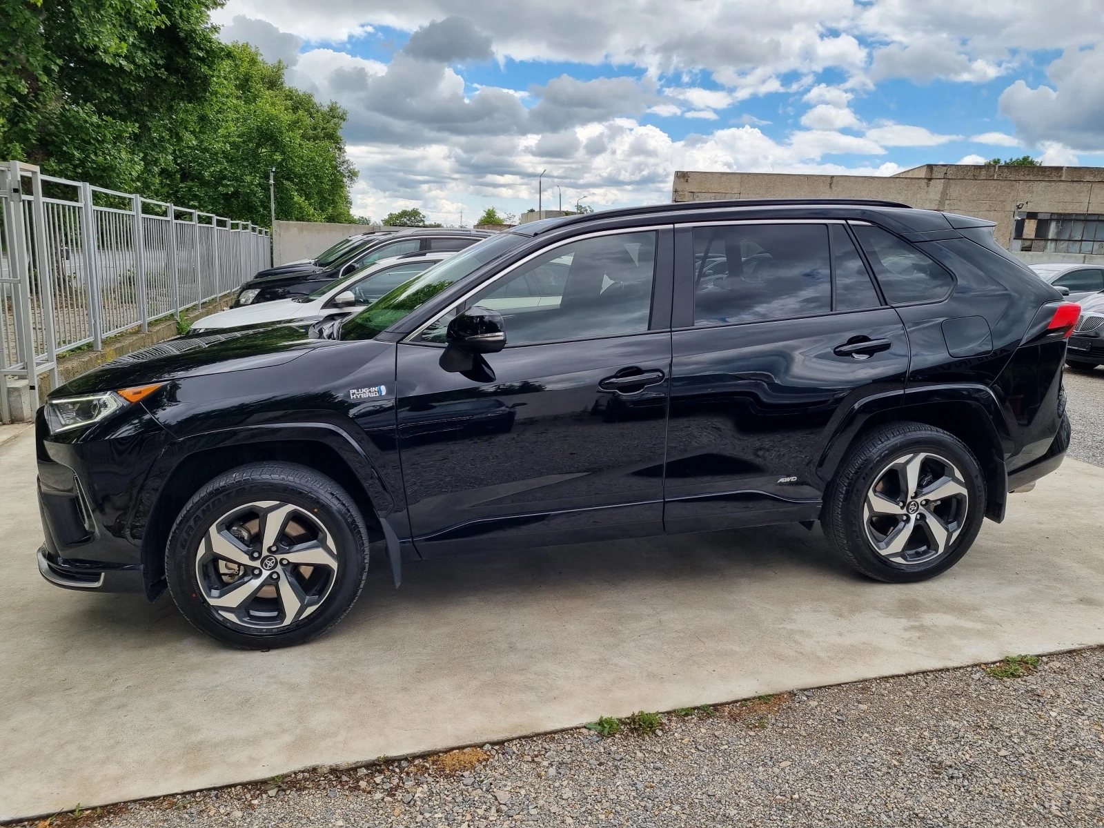 Toyota Rav4 2, 5 Plug-in Hybrid AWD Style black edition - изображение 4