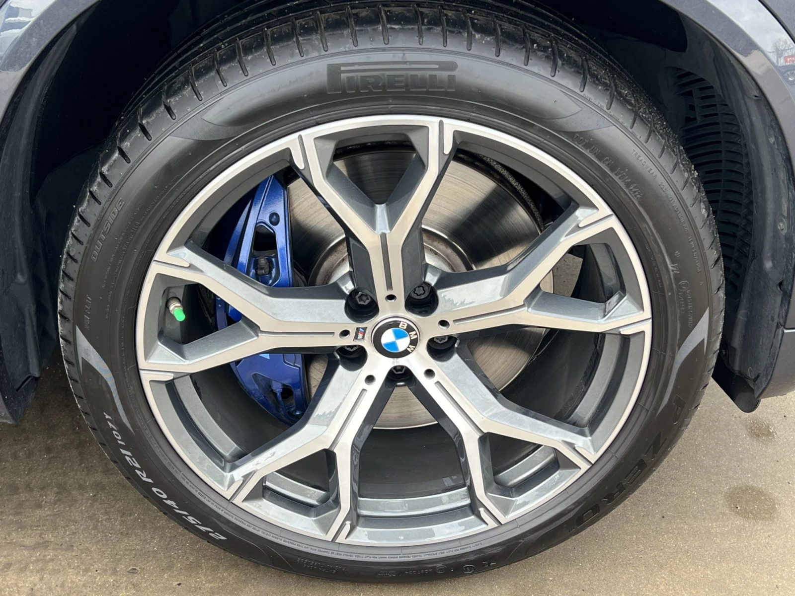 BMW X5 * M50d * Sport * Smart key* Harman Kardon * АВТОФИ - изображение 7