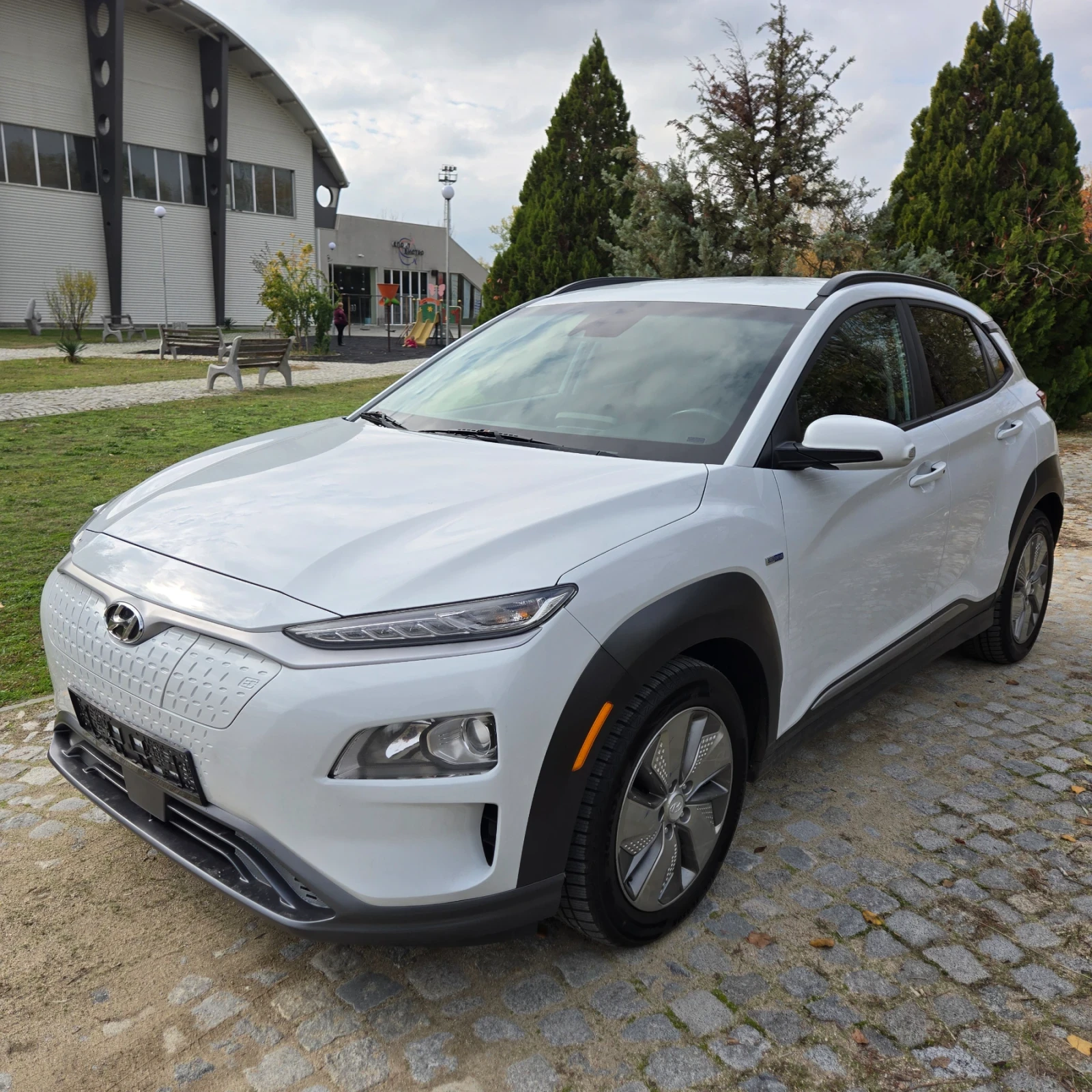 Hyundai Kona 64KWh, BLUE-DRIVE  - изображение 2