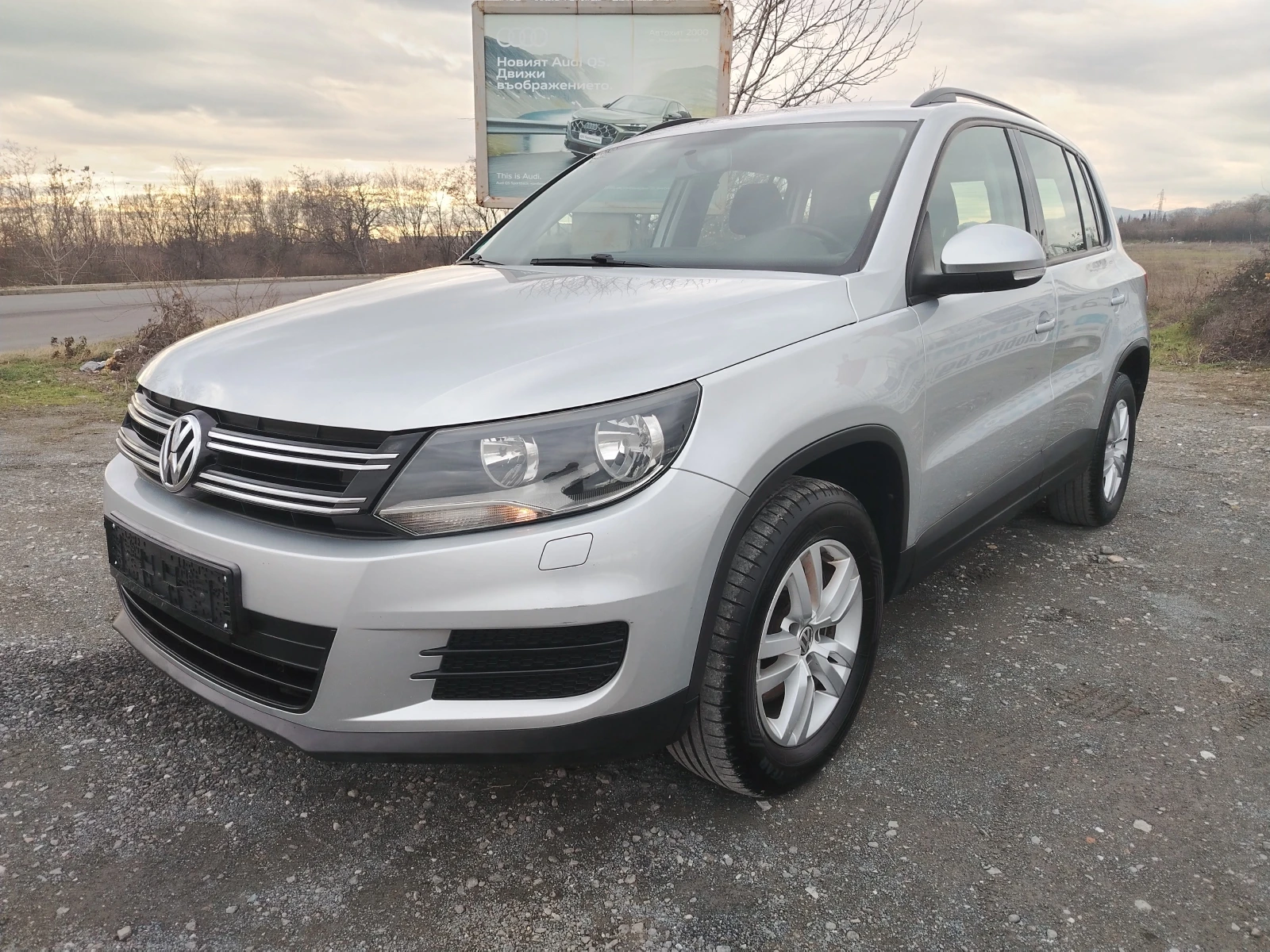 VW Tiguan 2.0-140 �� FACELIFT 6�� NAVI 4x4 | Mobile.bg � ����������� 1